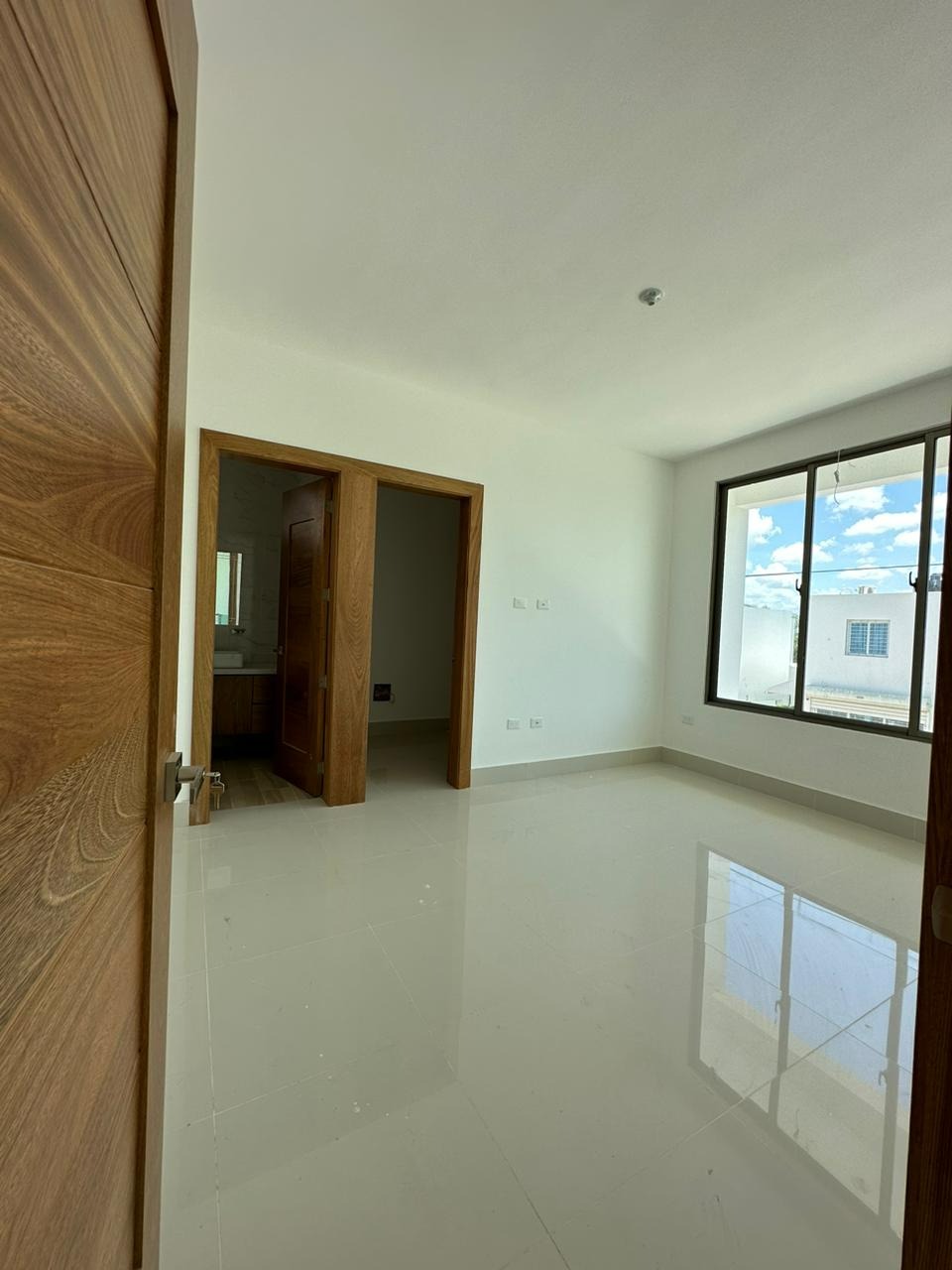 apartamentos - Casa Nueva de Venta en el Dorado II 3