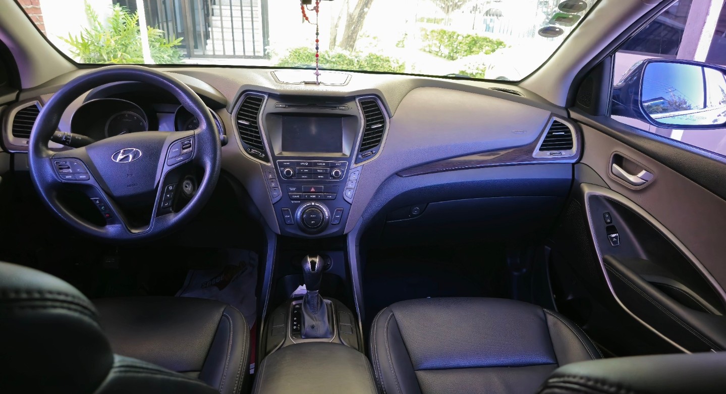 jeepetas y camionetas - Hyundai Grand Santa Fe 2017 2