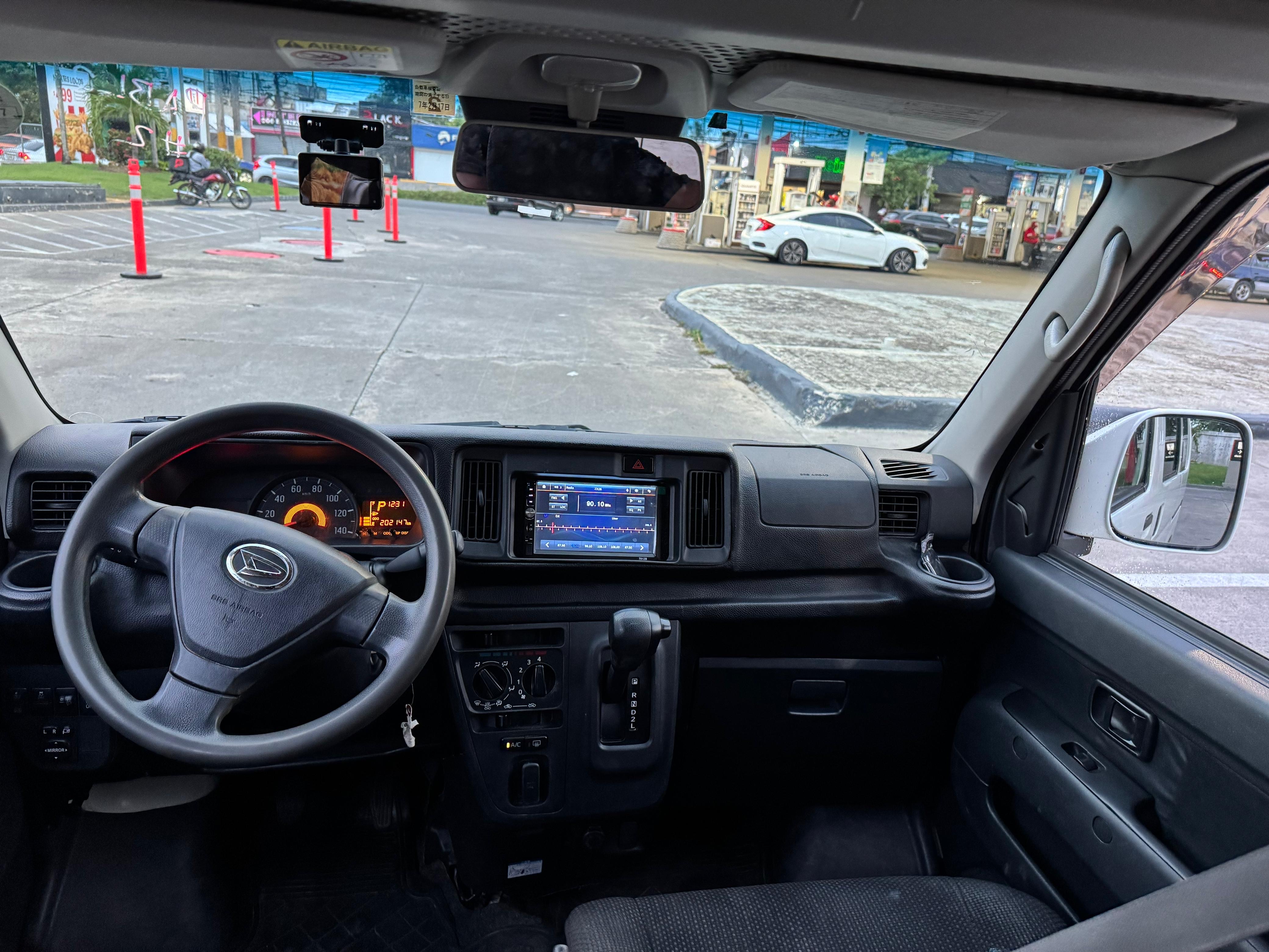 jeepetas y camionetas - Daihatsu Hijet 2019 full 5