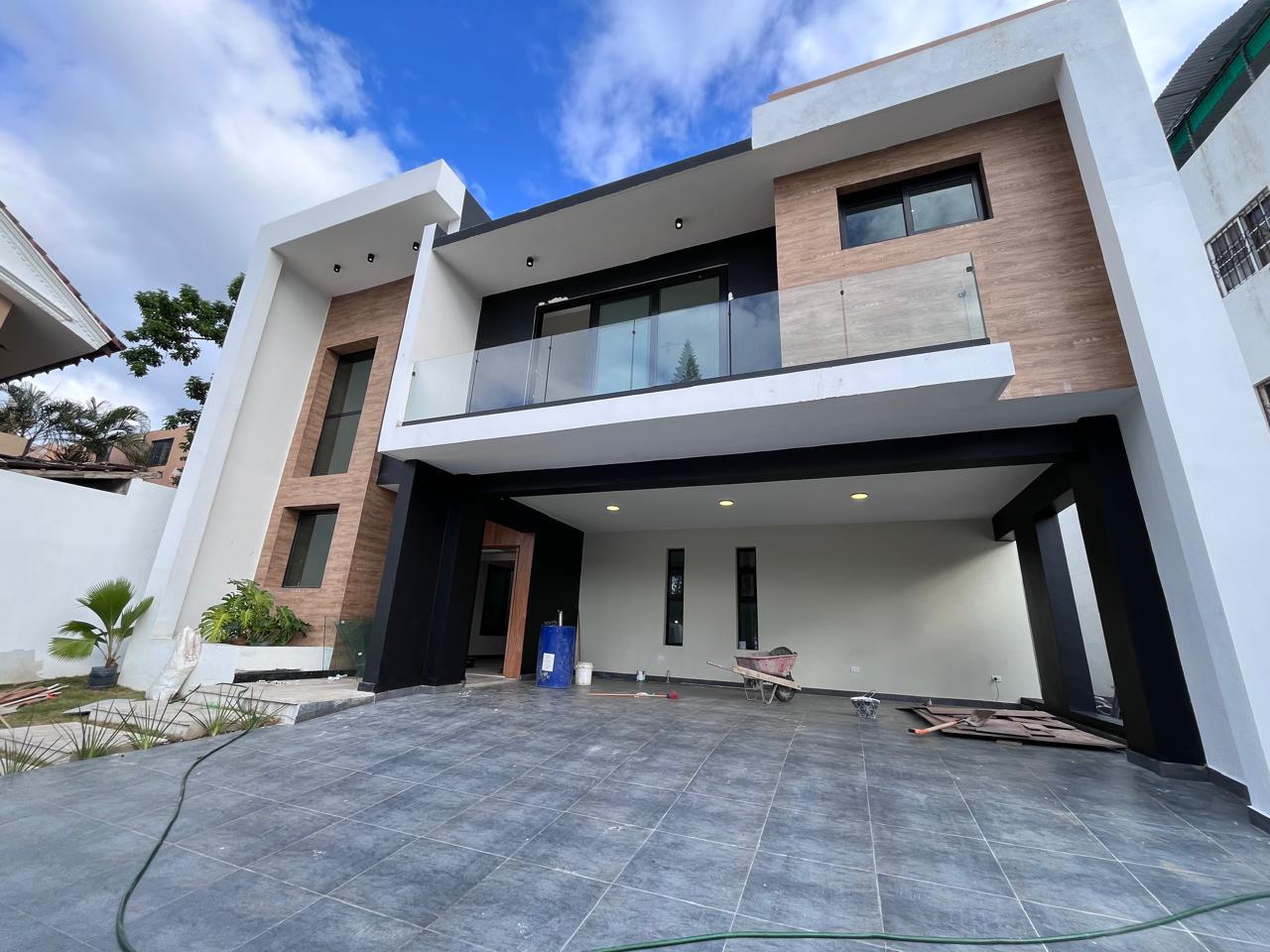 casas - Magnifica Vivienda con Gym y Piscina, Cerro Hermos 1