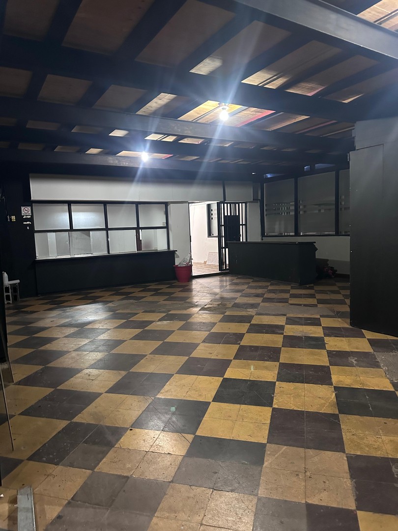 oficinas y locales comerciales - Nave / local en alquiler av 30 de Marzo en Gazcue 8