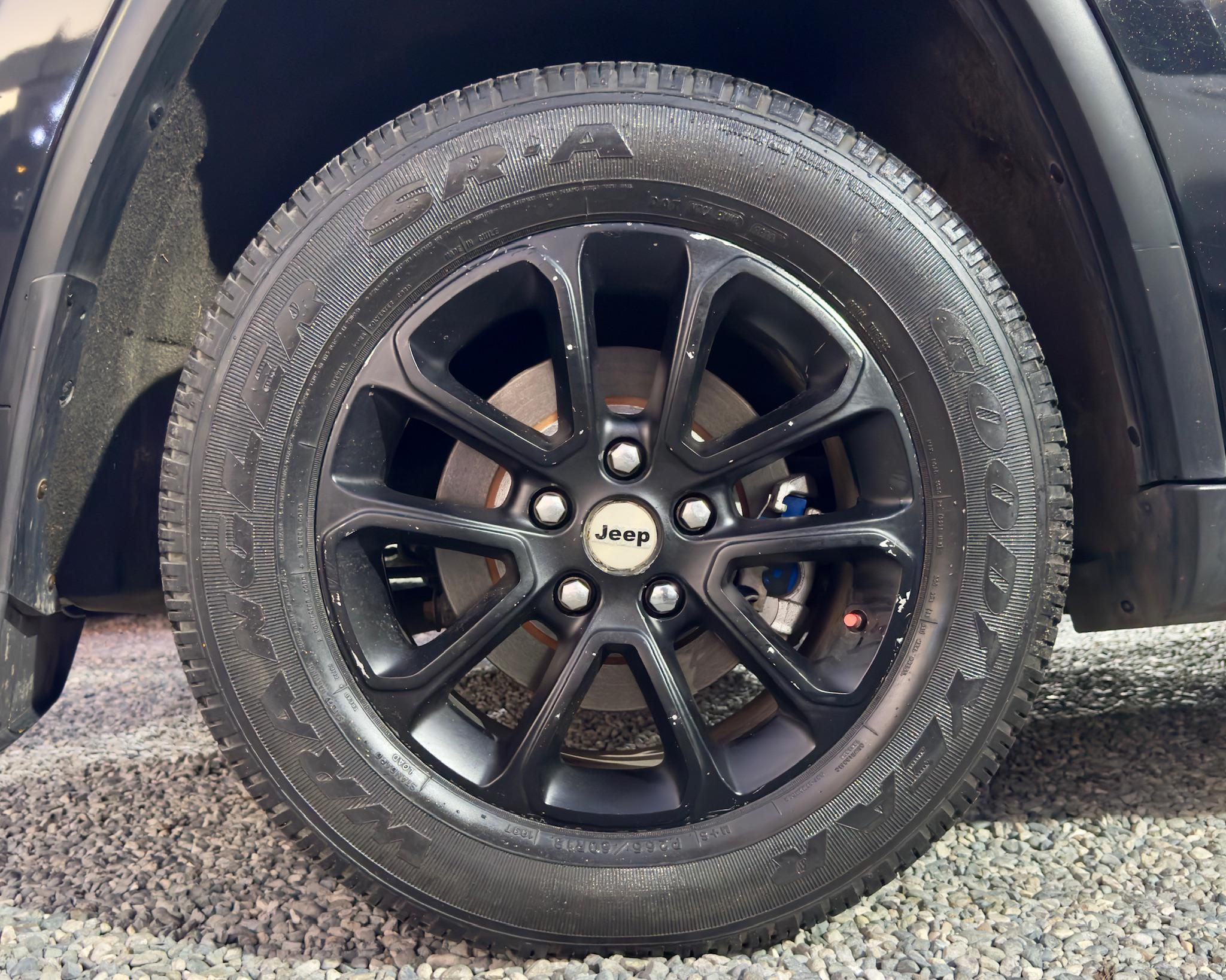 jeepetas y camionetas - JEEP GRAND CHEROKEE LIMITED 2015 8