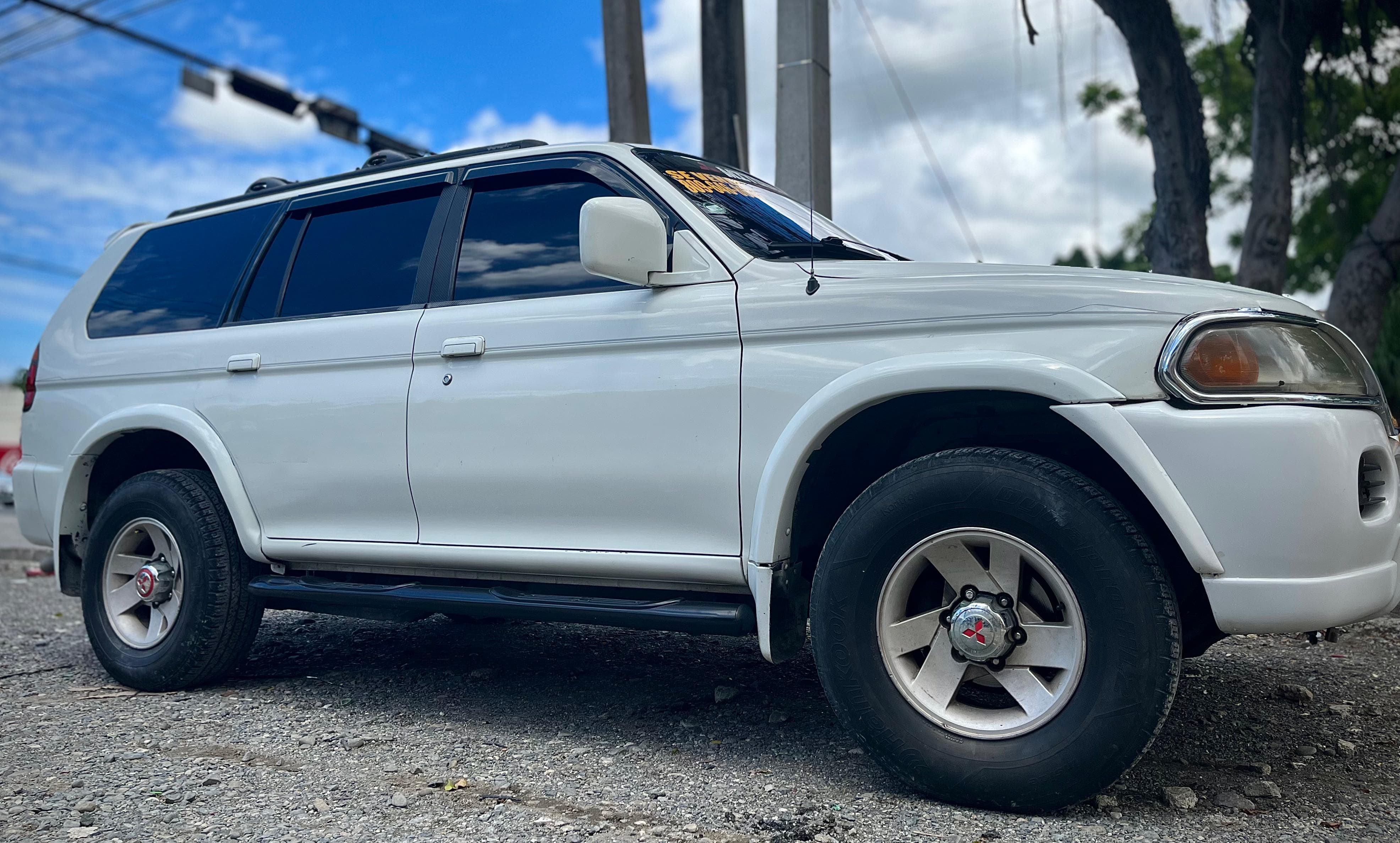 jeepetas y camionetas - Mitsubishi Montero Sport LS 2001(NEGOCIABLE) 8