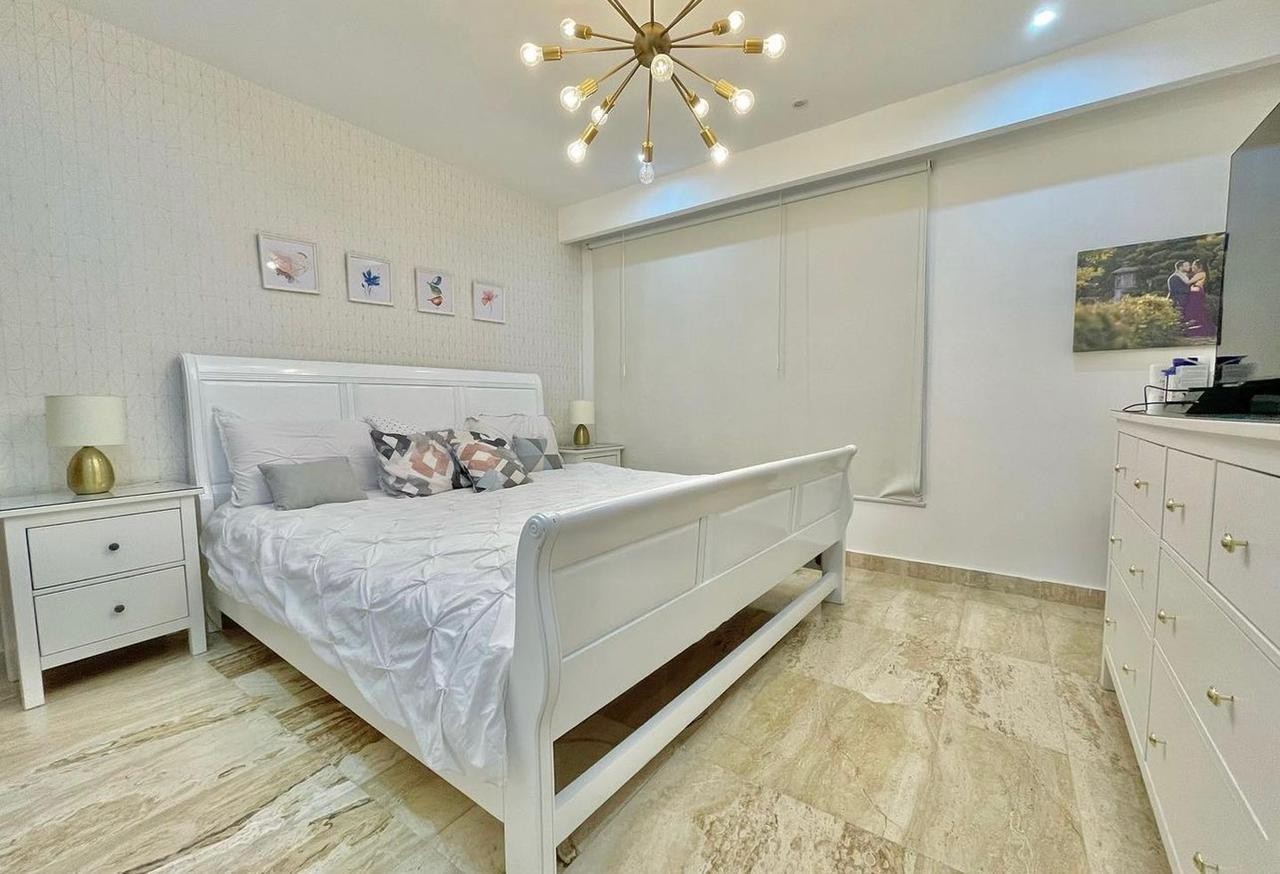 apartamentos - Apartamento en Venta en Piantini Lujoso y Amplio. 9