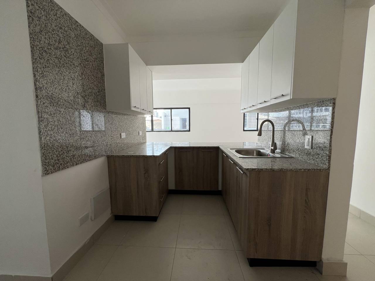apartamentos - Moderno apartamento con terraza en venta  5