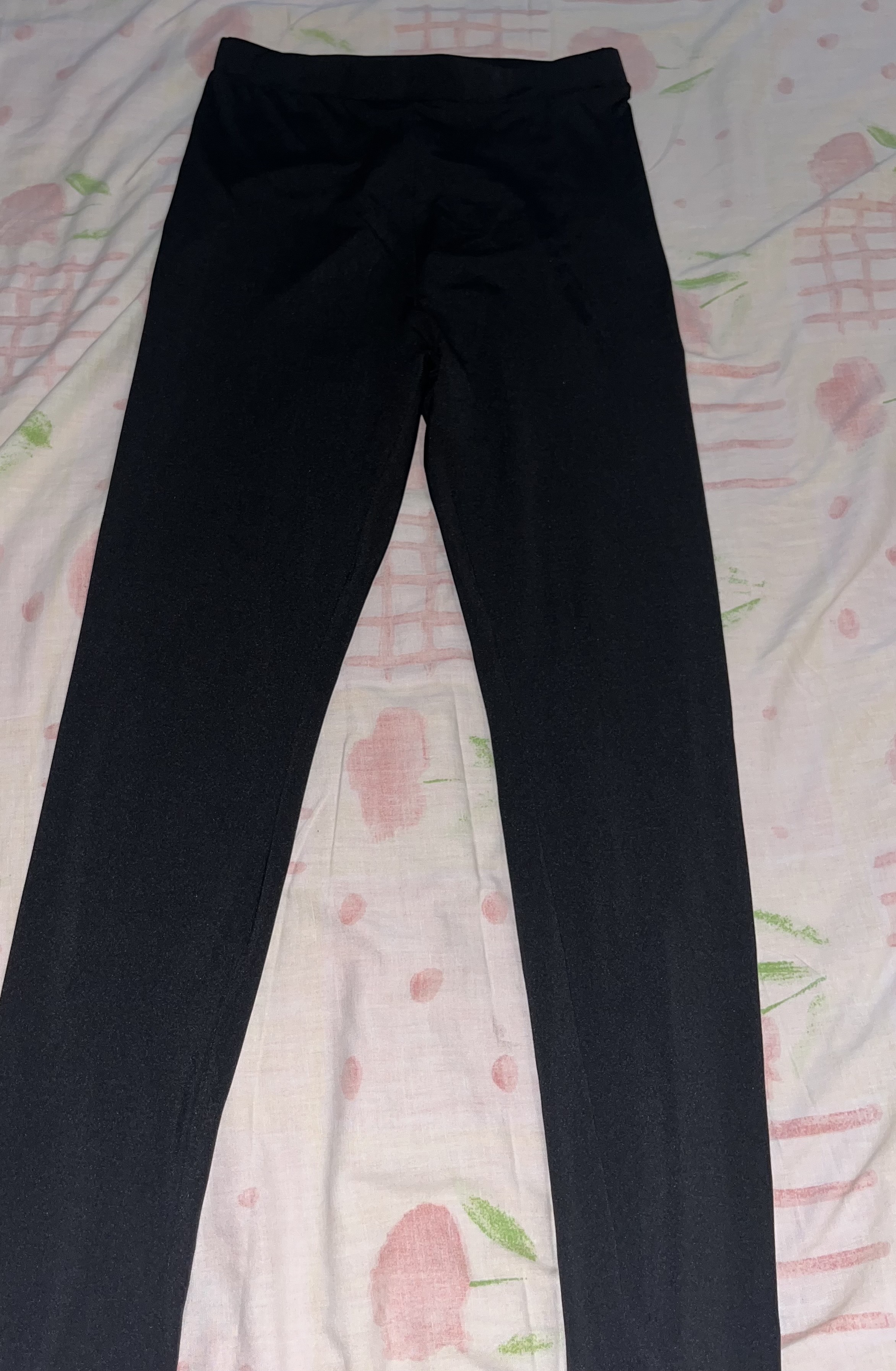 ropa para mujer - Ventas de ropa ( Es un lote de 25 pieza) negociable, gracias!  2