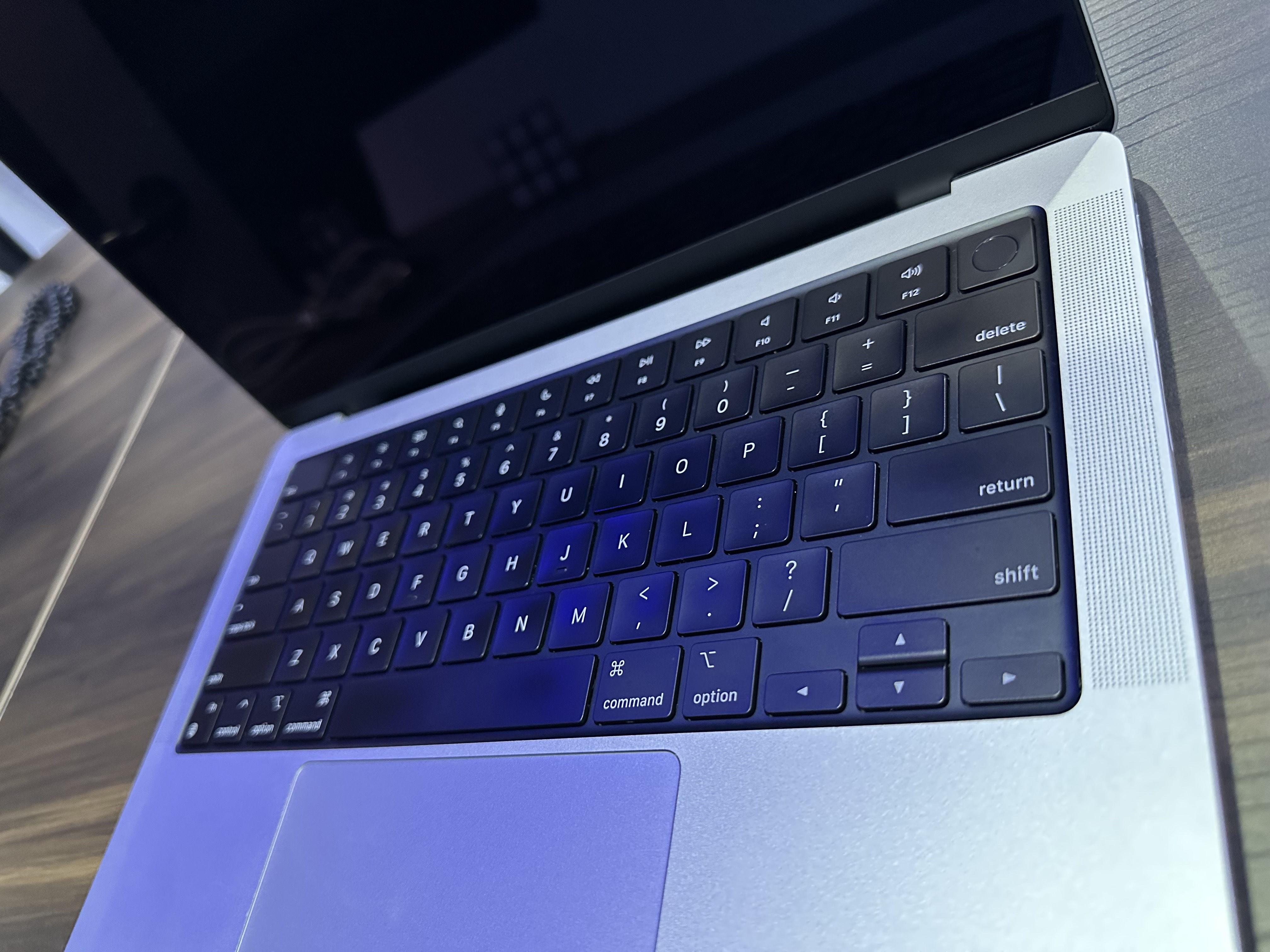computadoras y laptops - MacBook Pro (14-inch, 2023) M2 Max 32GB 1TB SSD - w/AppleCare+ 2026 6