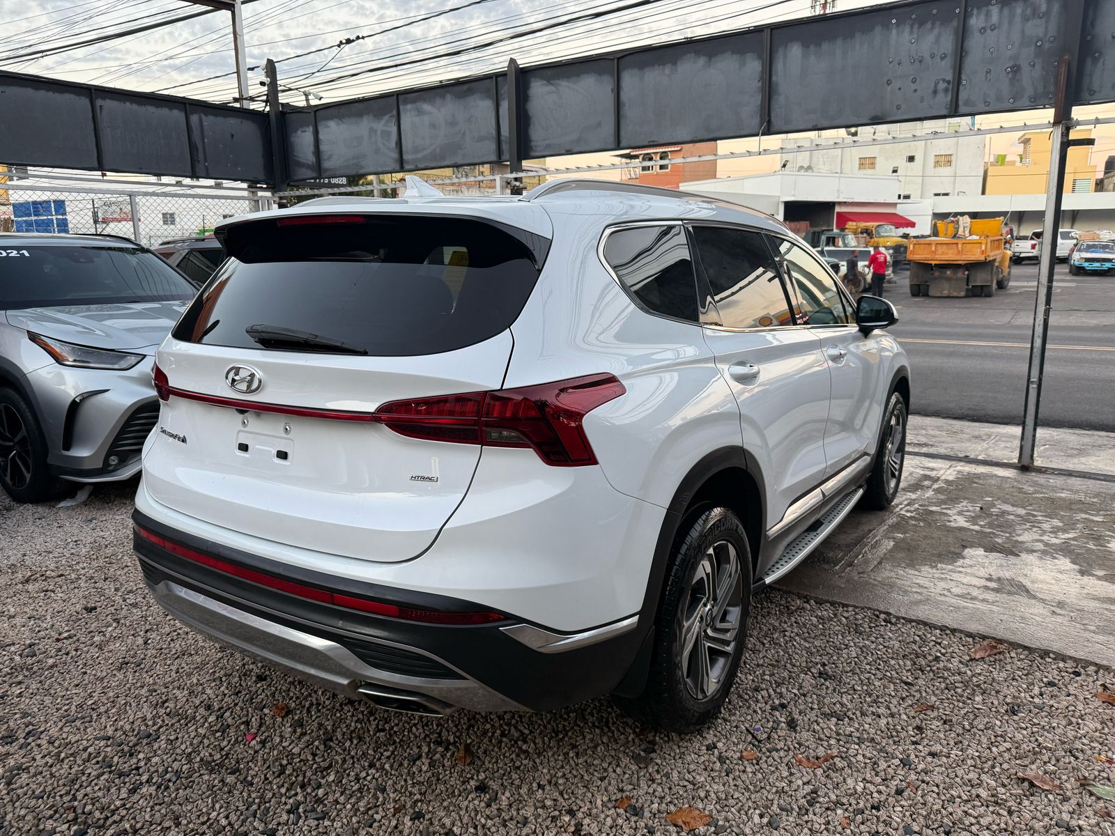 jeepetas y camionetas - HYUNDAI SANTA FE SEL 2021 4
