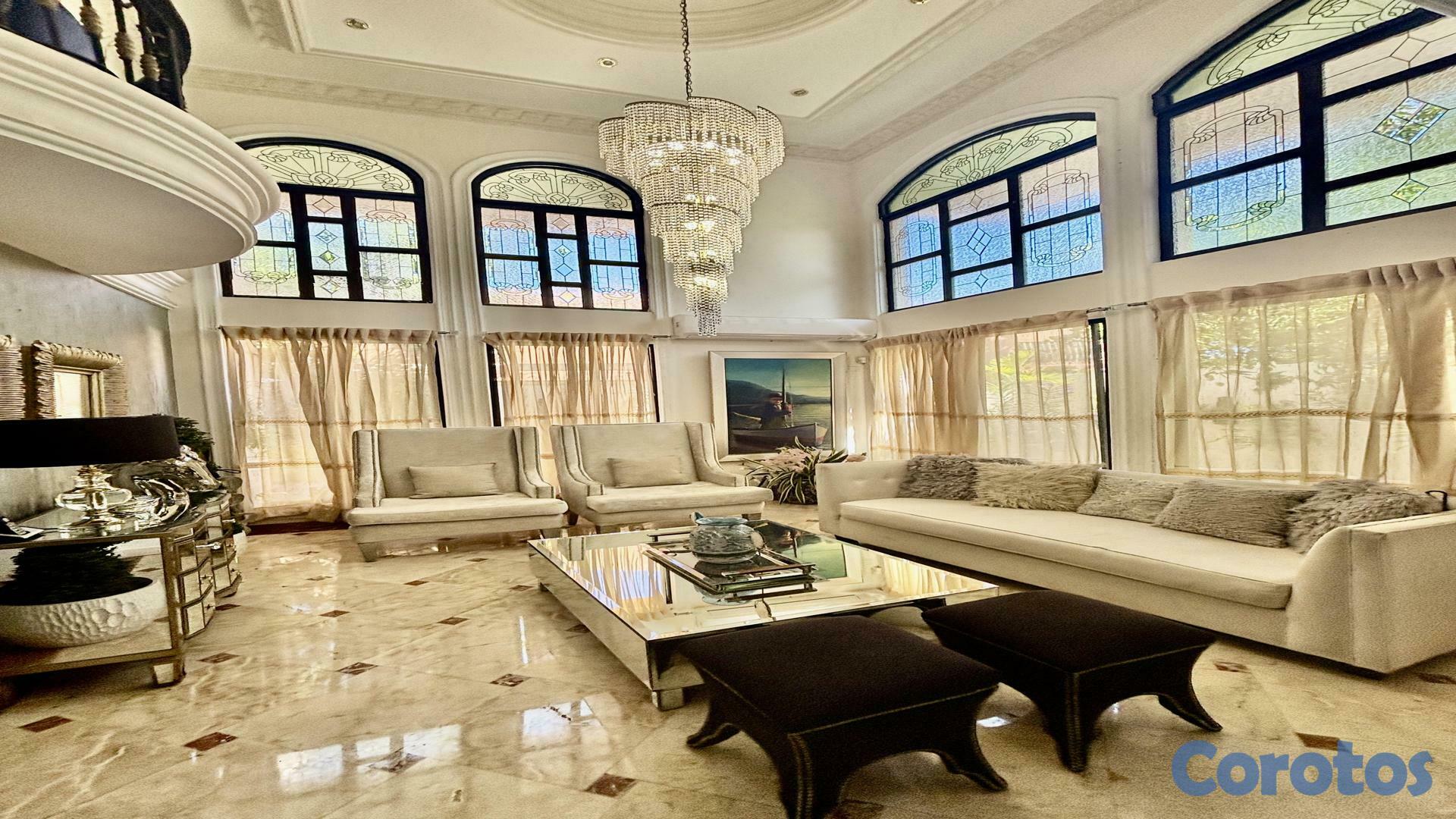 casas - Se vende hermosa residencia en el exclusivo sector de Los Pinos en Arroyo Hondo 5