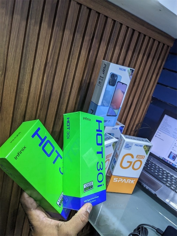 celulares y tabletas - Tecno spack