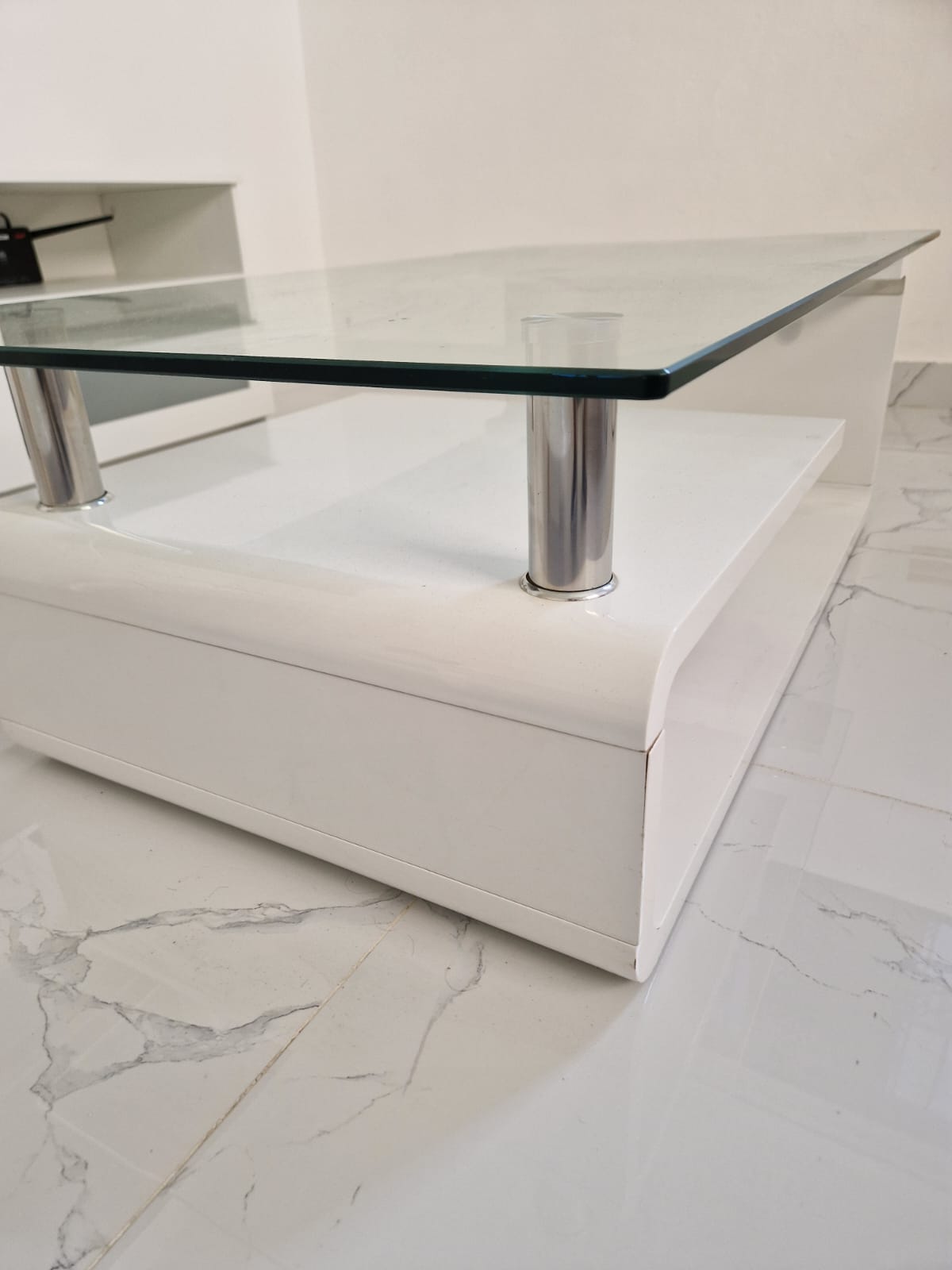 muebles y colchones - SE VENDE MESA DE CENTRO 1