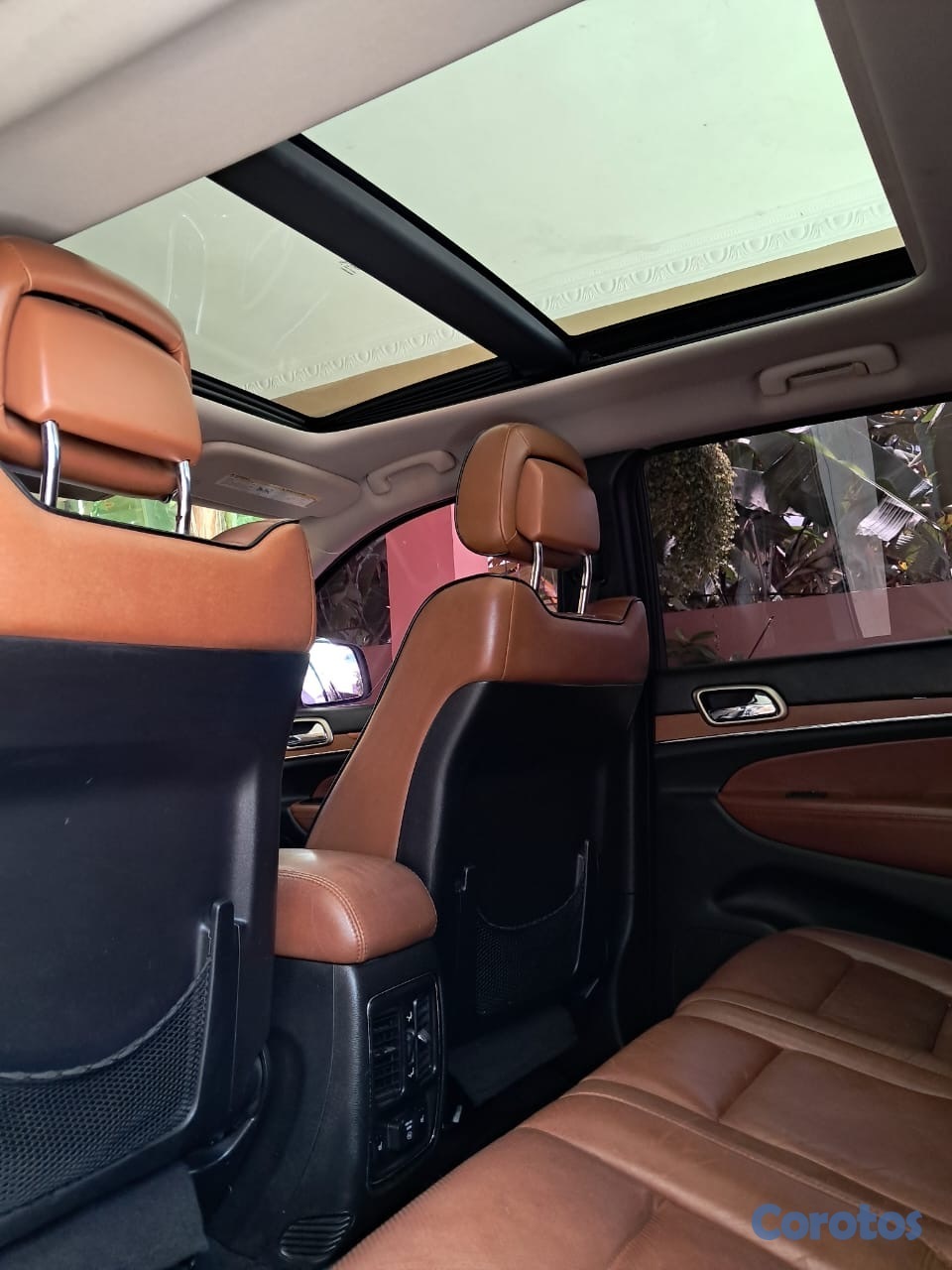 jeepetas y camionetas - Gran Cherokee overland 715,000$ 2