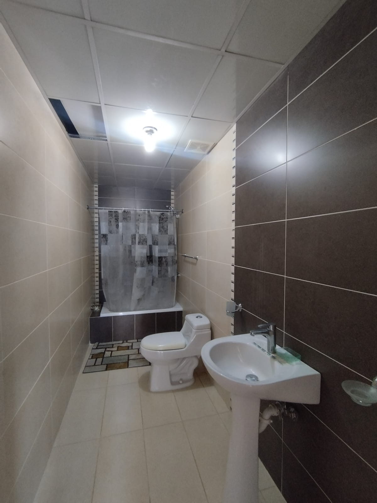 apartamentos - En La Enriquillo Piso Alto en Torre Moderna, 2hab 9