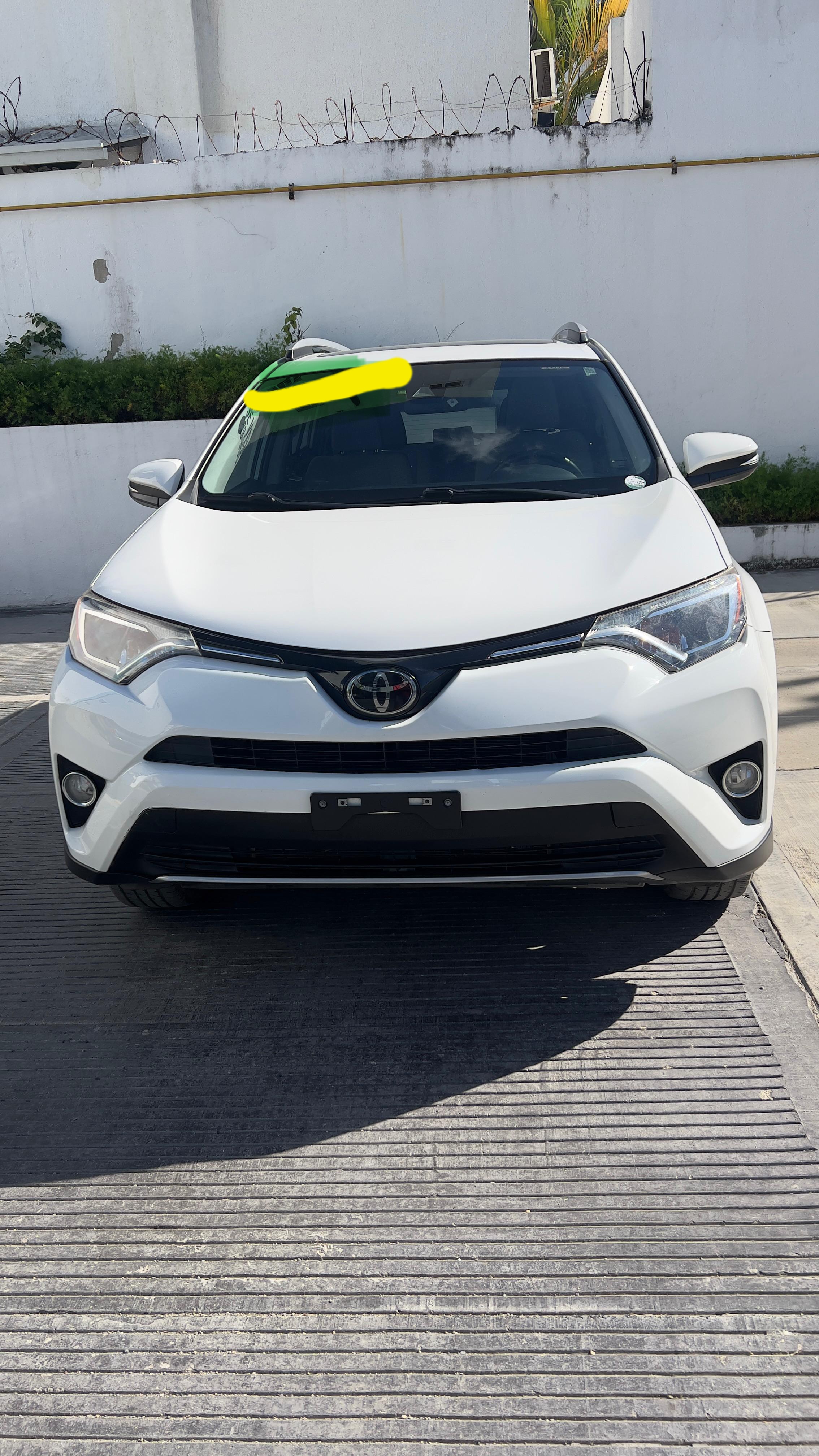 jeepetas y camionetas - Toyota rav4 2018 0