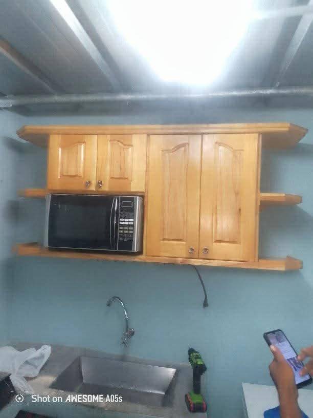 muebles y colchones - Gabinete de cuatro con hueco para microonda y salero  0