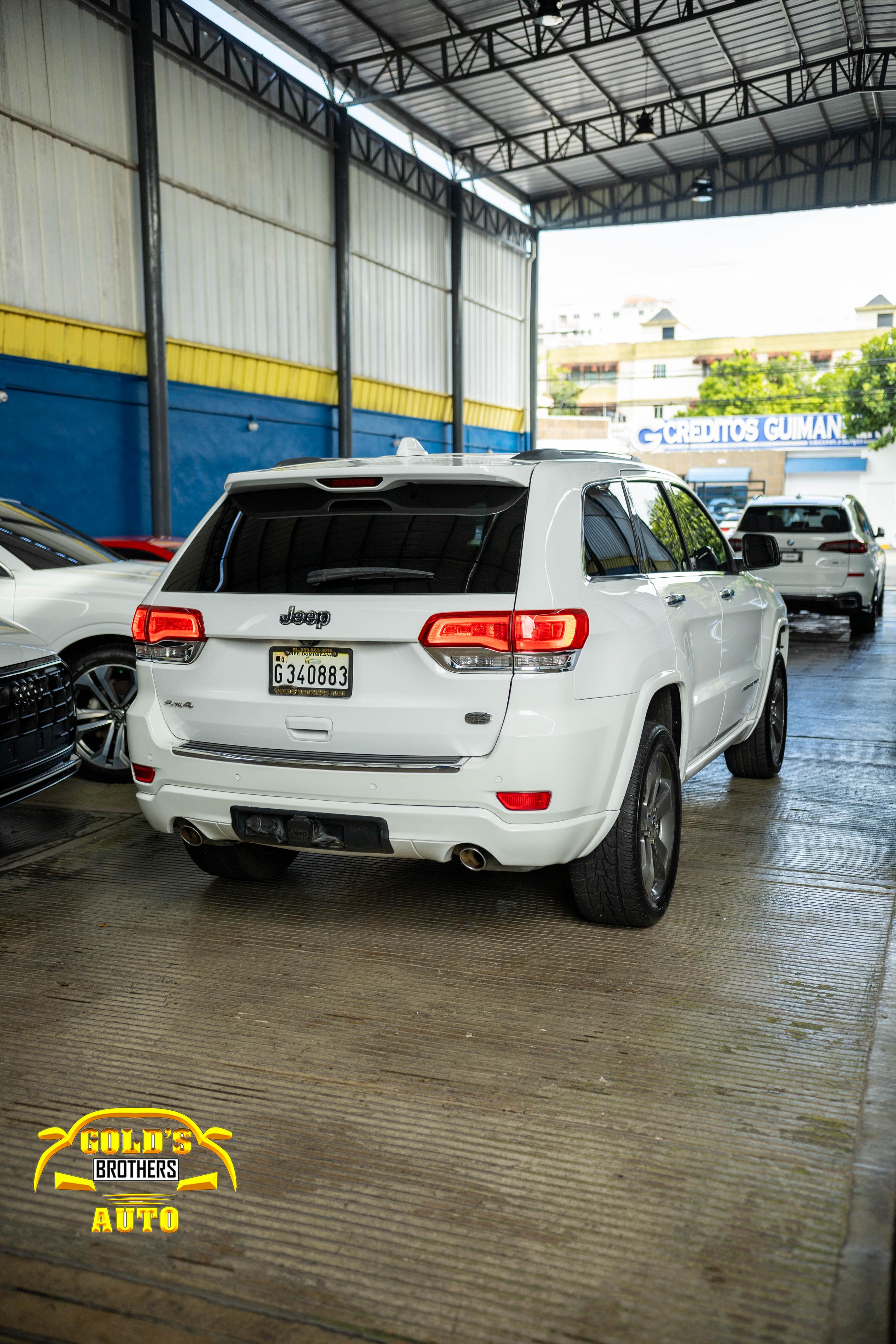 jeepetas y camionetas - Jeep Grand Cherokee Overland 4x4 2015 Clean Carfax 4