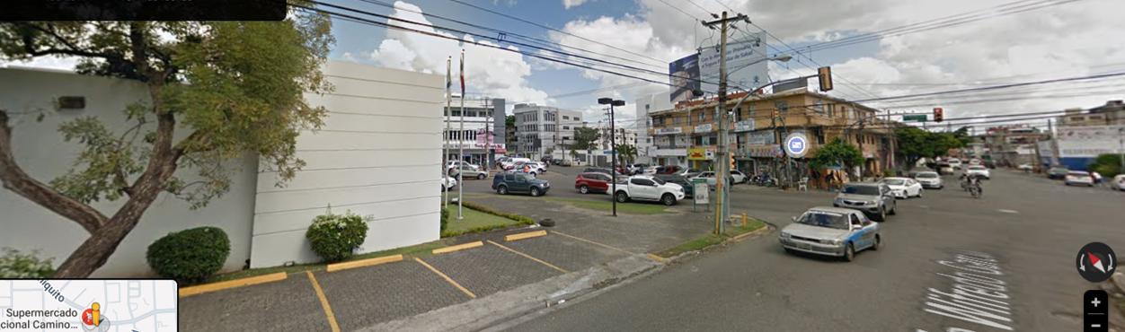 otros inmuebles - SE VENDE PLAZA COMERCIAL UBICADA FRENTE A SUPERMERCADO NACIONAL ARROYO HONDO 7