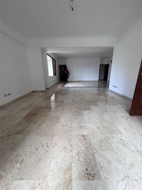 apartamentos - Venta de apartamento con 250mts en Naco Distrito Nacional piso 3  5
