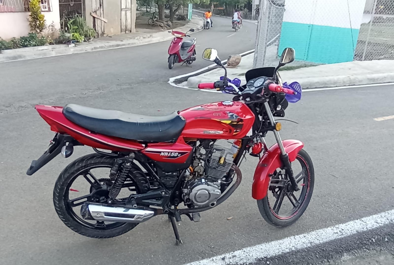 motores y pasolas - SE VENDENiponia 150Papeles al día Negociable8