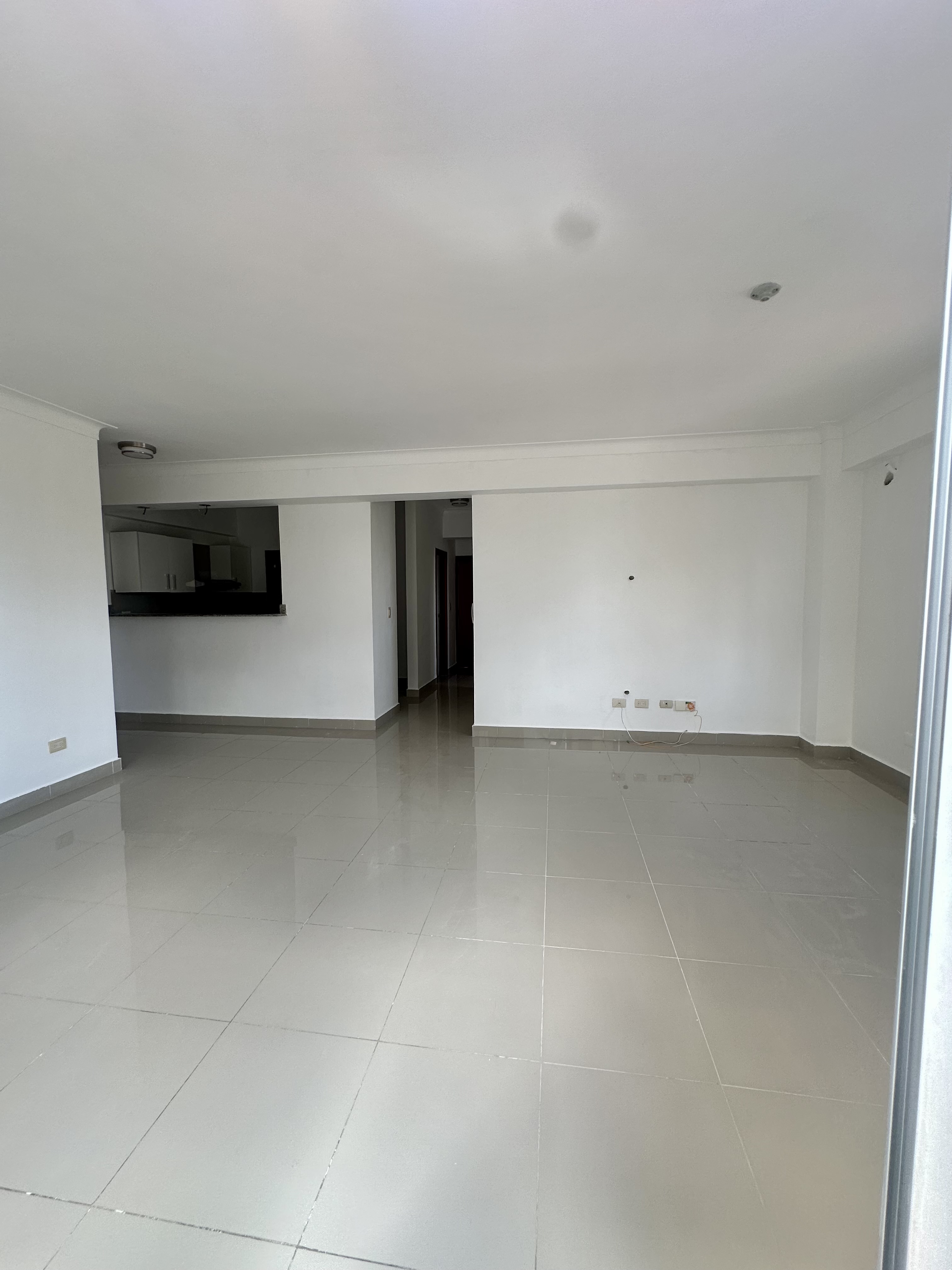 apartamentos - Se vende apartamento en Los Restauradores  0
