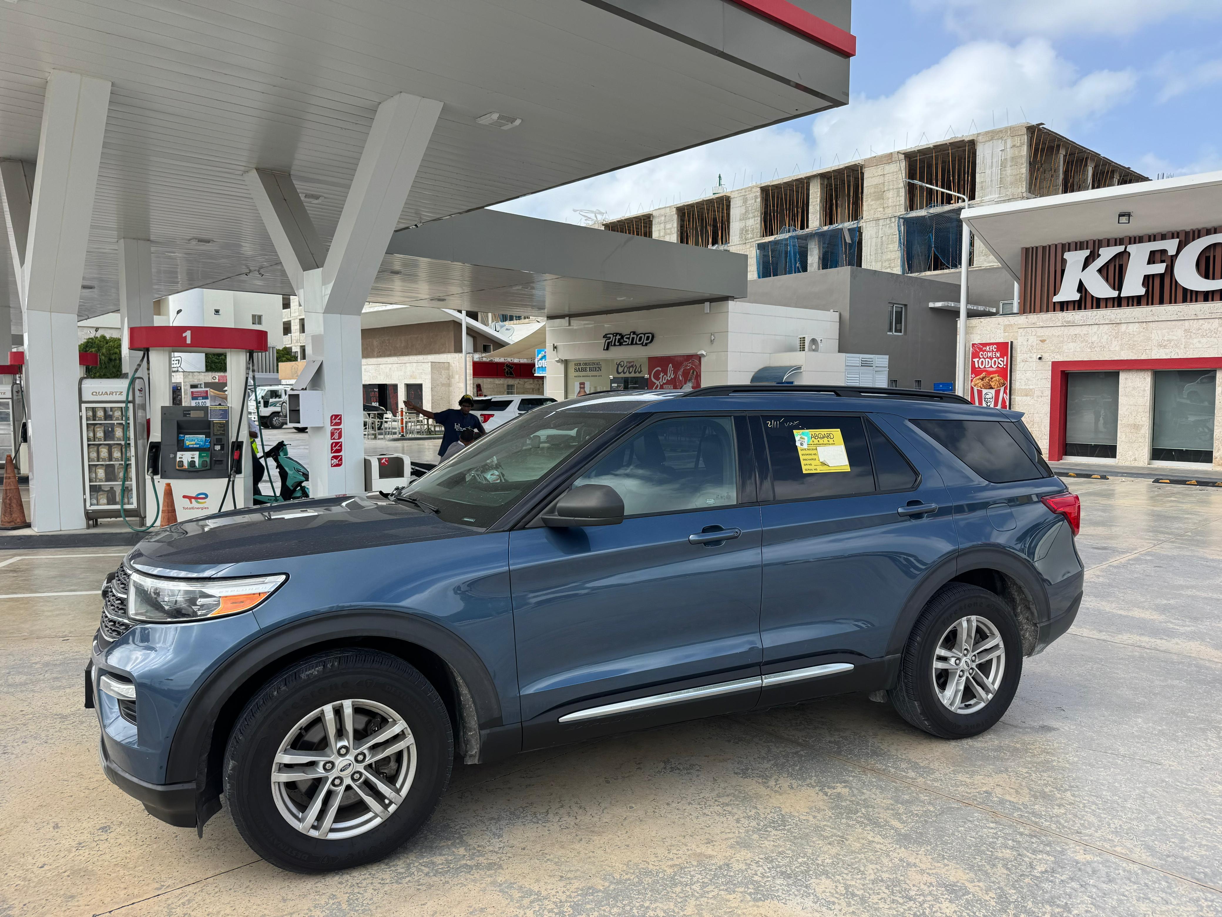 jeepetas y camionetas - FORD EXPLORER XLT FULL CLEAN CARFAX 2020 FINANCIAMIENTO DISP. CON TASA DESDE 1.5 4