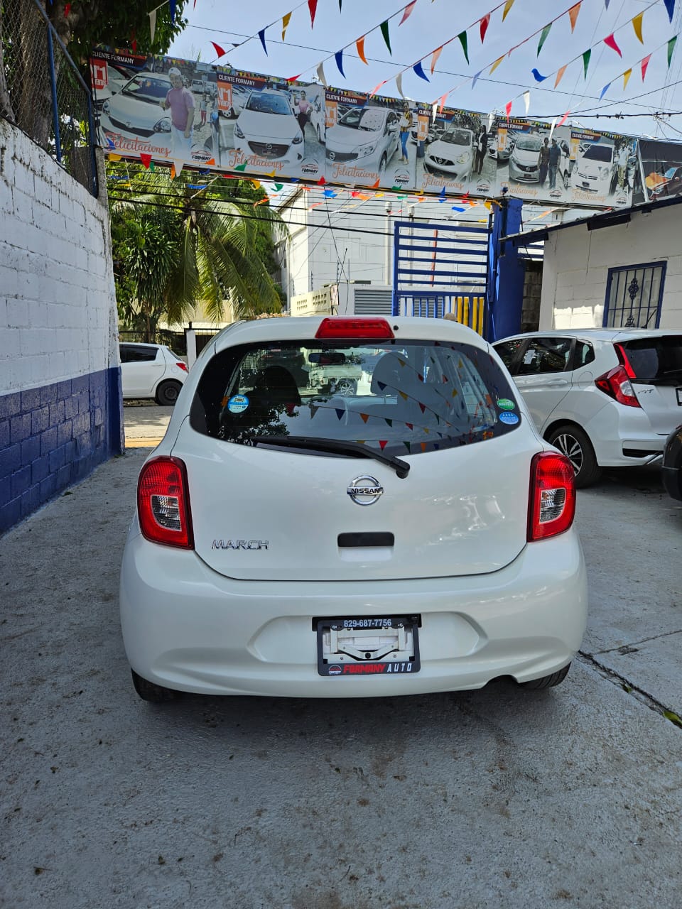 carros - NISSAN MARCH  4