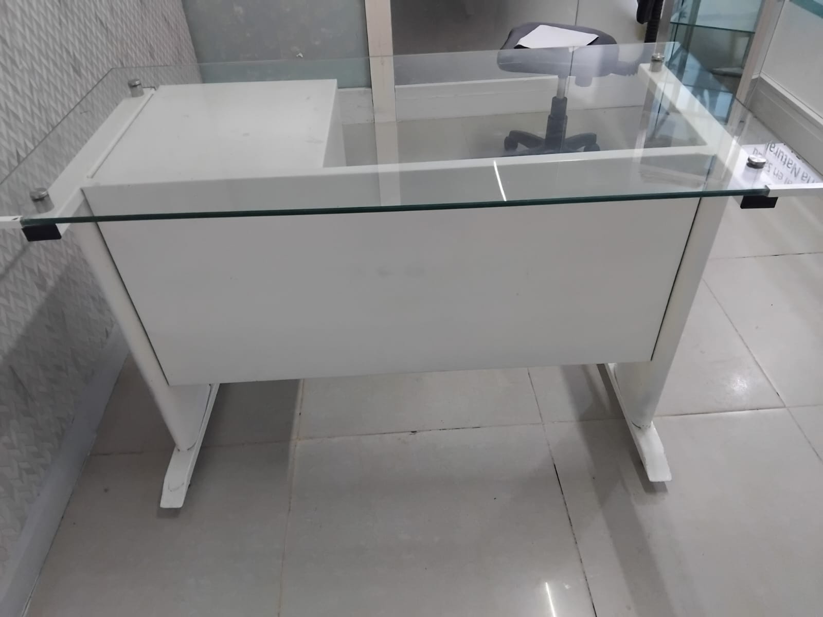 articulos de oficina - Escritorio con silla 4