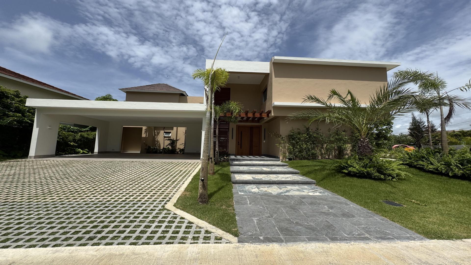 casas vacacionales y villas - Villa de Lujo Frente al Parque Punta Cana Village 1