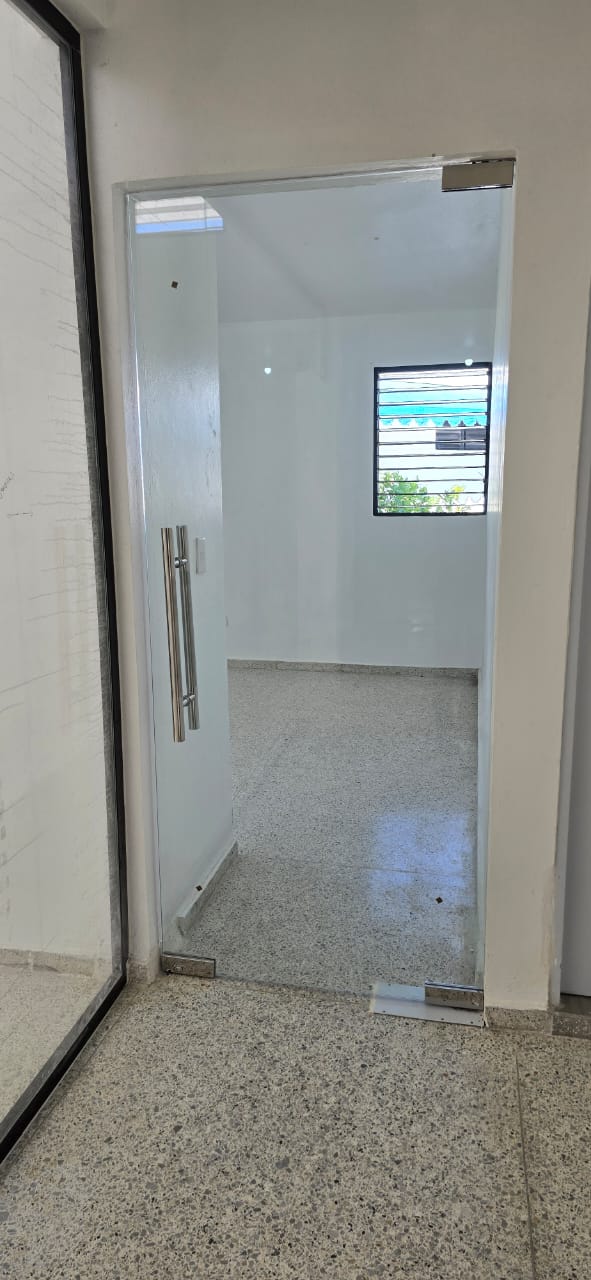 oficinas y locales comerciales - SE RENTAN LO ALES COMERCIALES  8