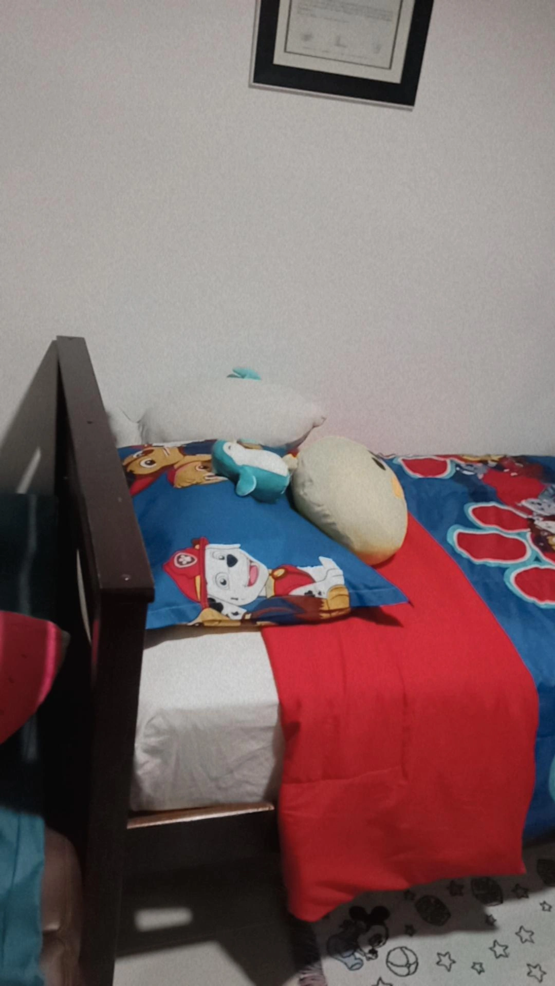 muebles y colchones - Vendo cama media plaza Exelente condiciones ideal para niños 2