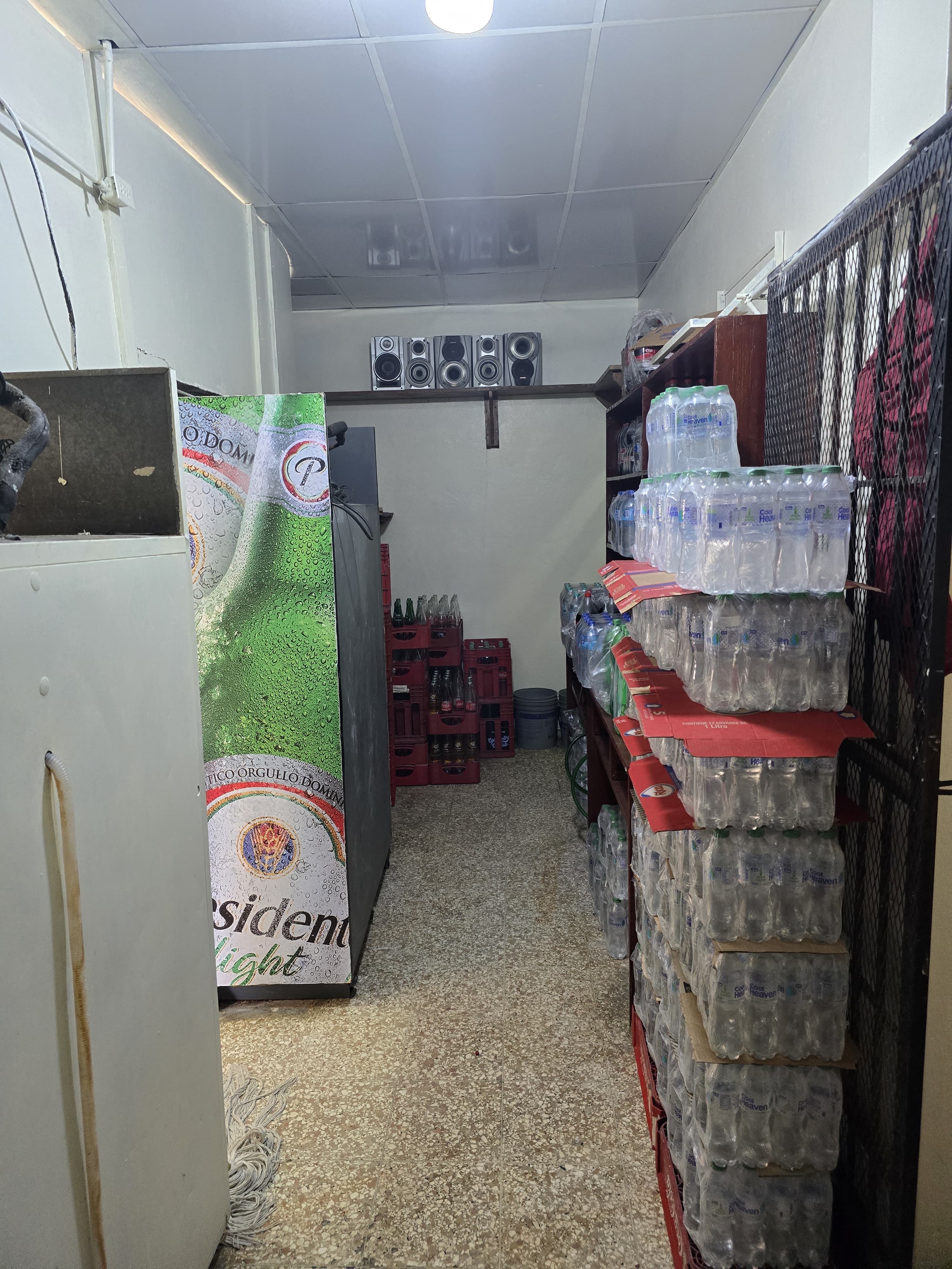 oficinas y locales comerciales - colmado en venta  1