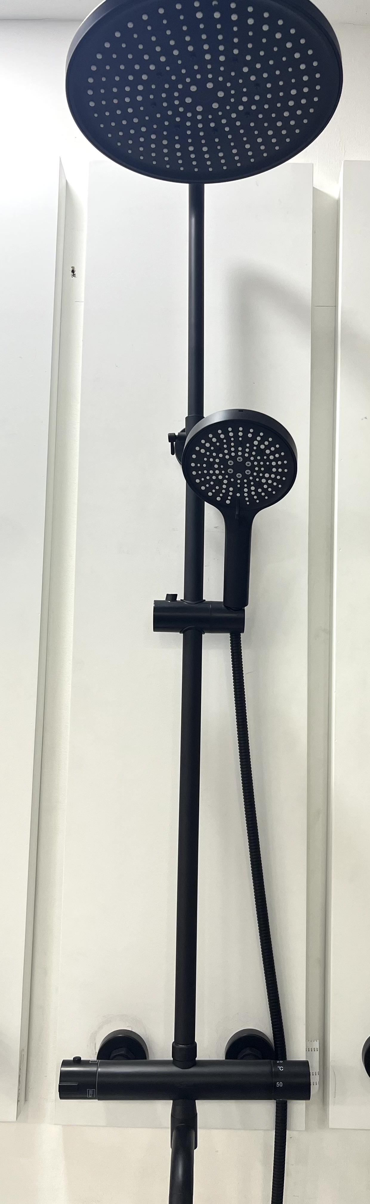 decoración y accesorios - Juego de ducha nuevo, negro mate  2