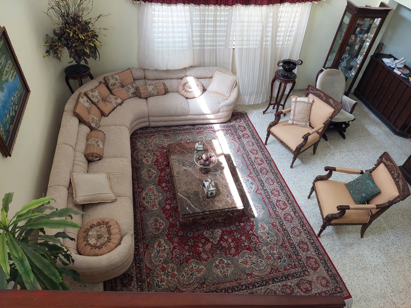 muebles y colchones - Vendo Hermoso juego de sala (SOFA, MESA Y BUTACAS)
 4
