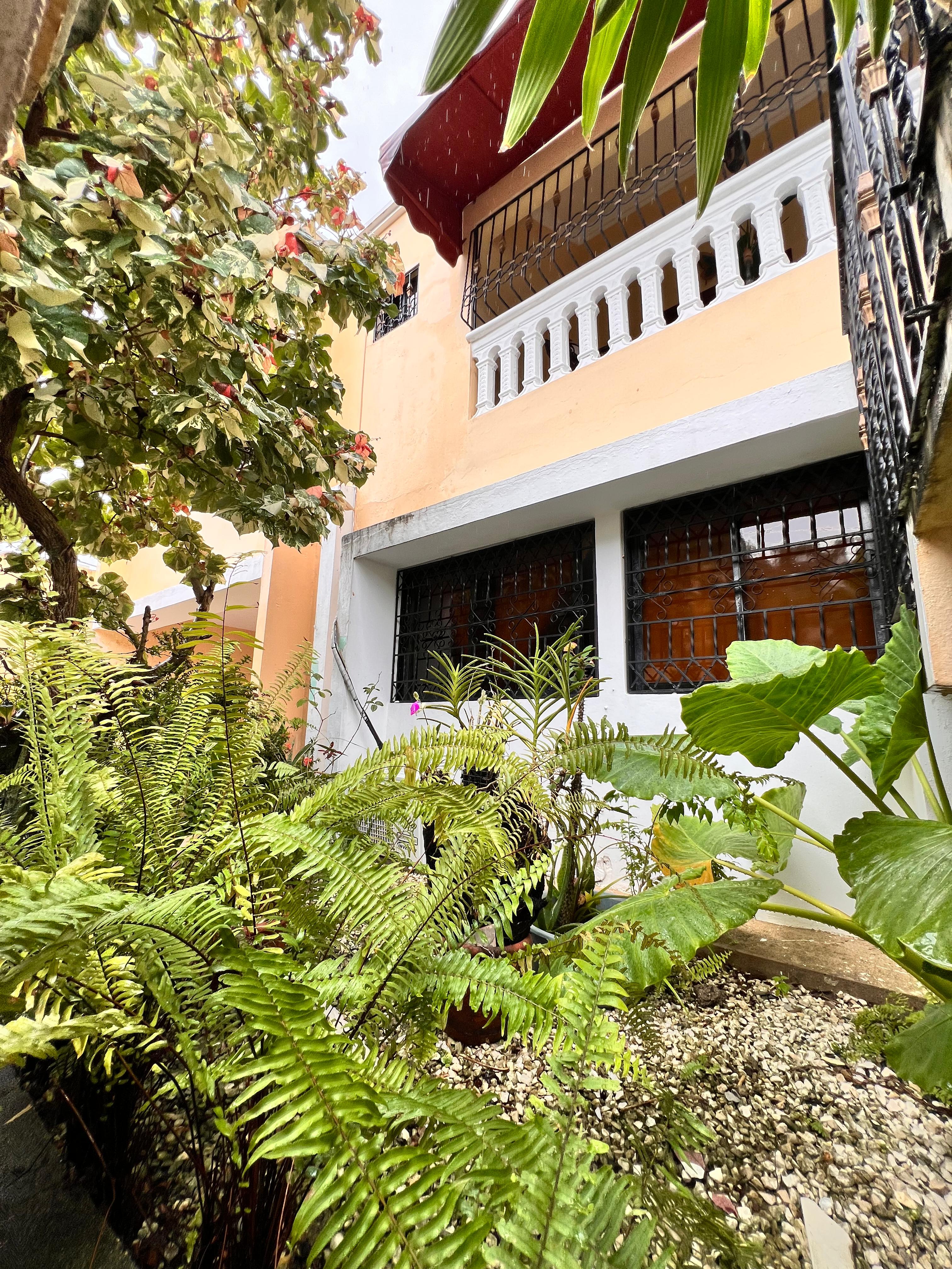 casas - ¡Oportunidad Única! Casa en Venta en Villa Claudia 9