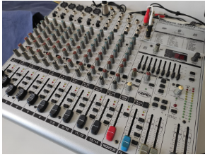 camaras y audio - Negociable Mixer Behringer Eurorack USB1832FX -PRO con poco uso 0