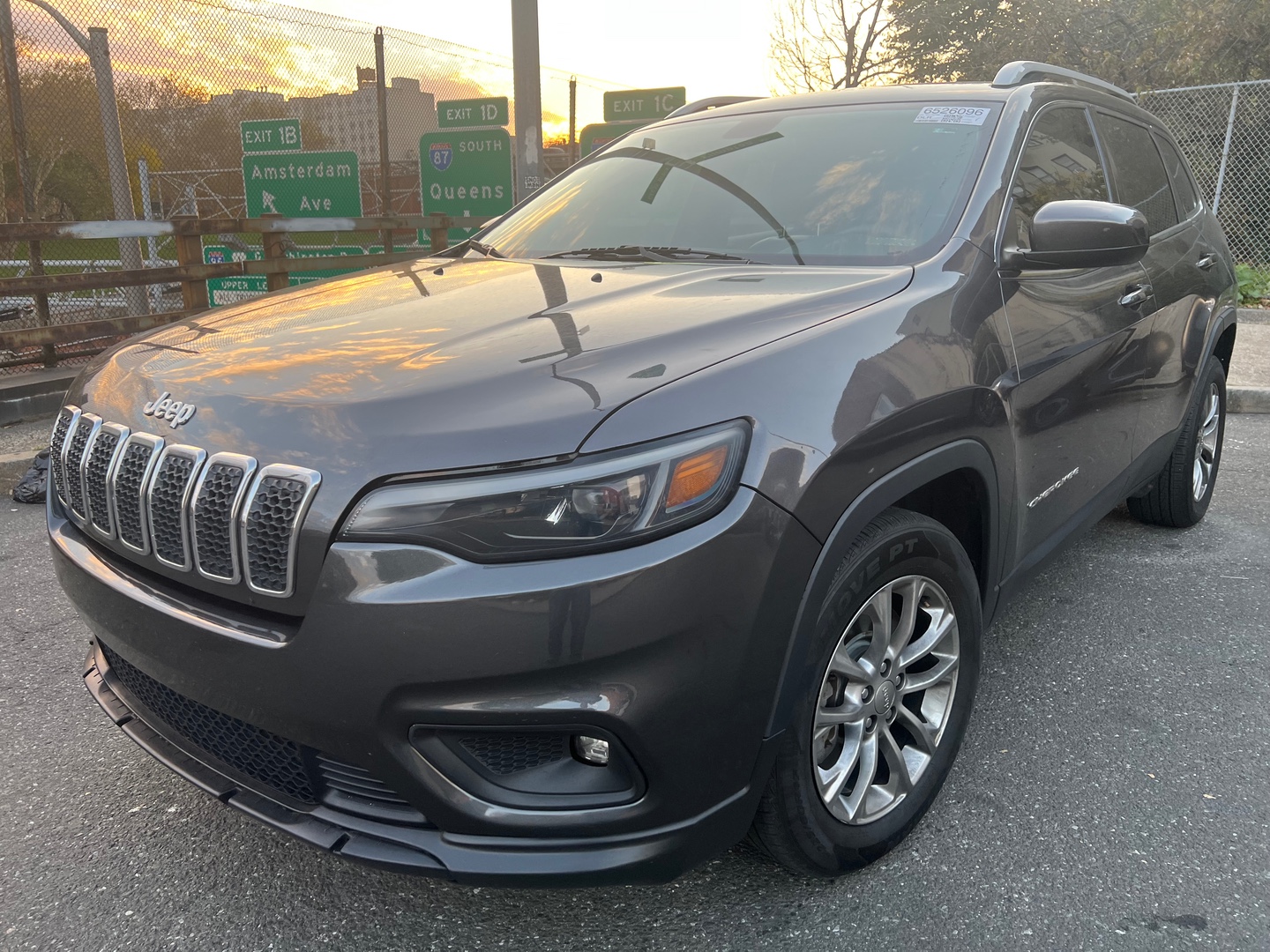 jeepetas y camionetas - 2019 Jeep cherokee Excelente. un solo dueño pintiras original. y buen precio. 5