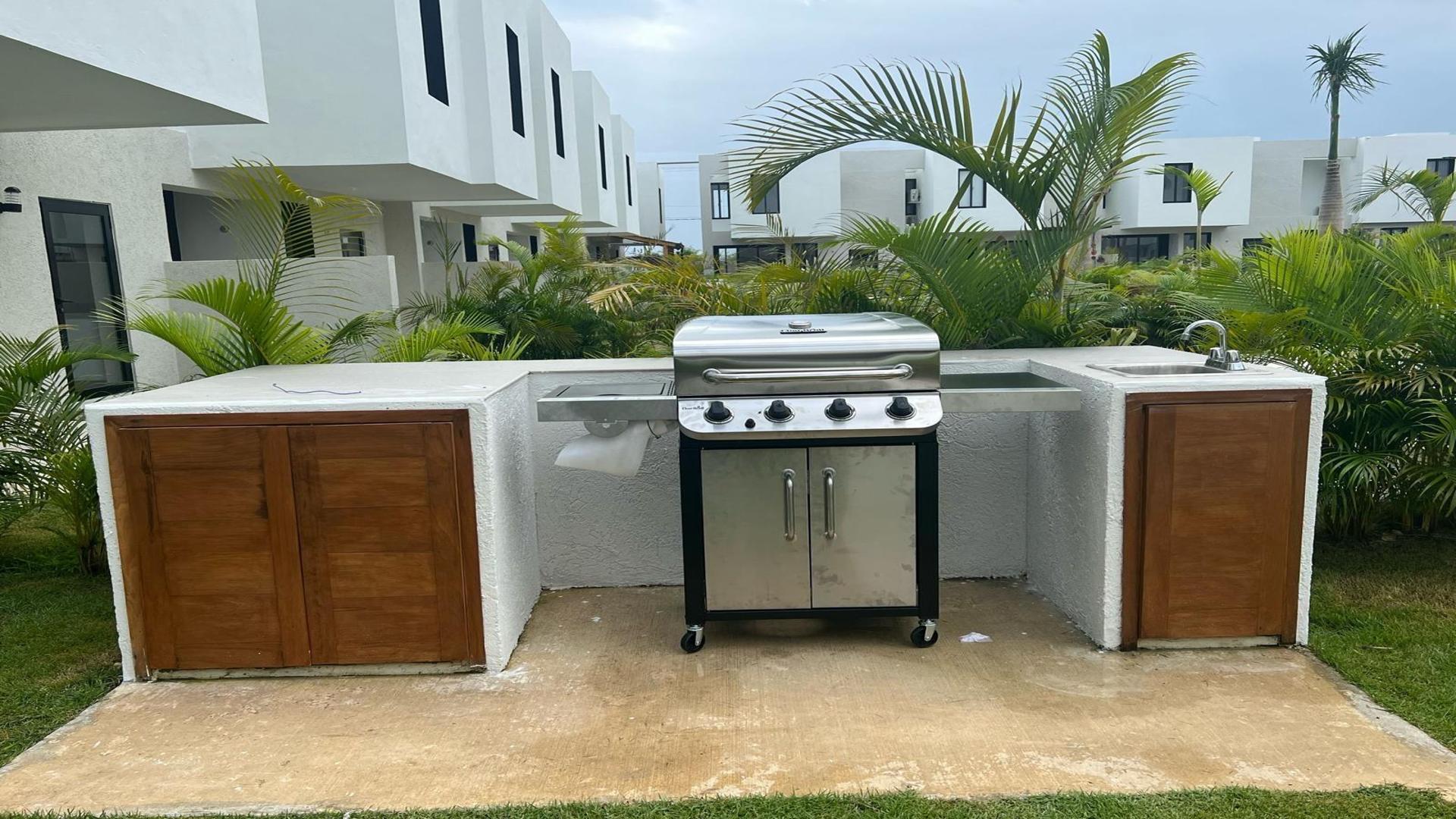 casas vacacionales y villas - Vendo villa de oportunidad en Costa Cana 3