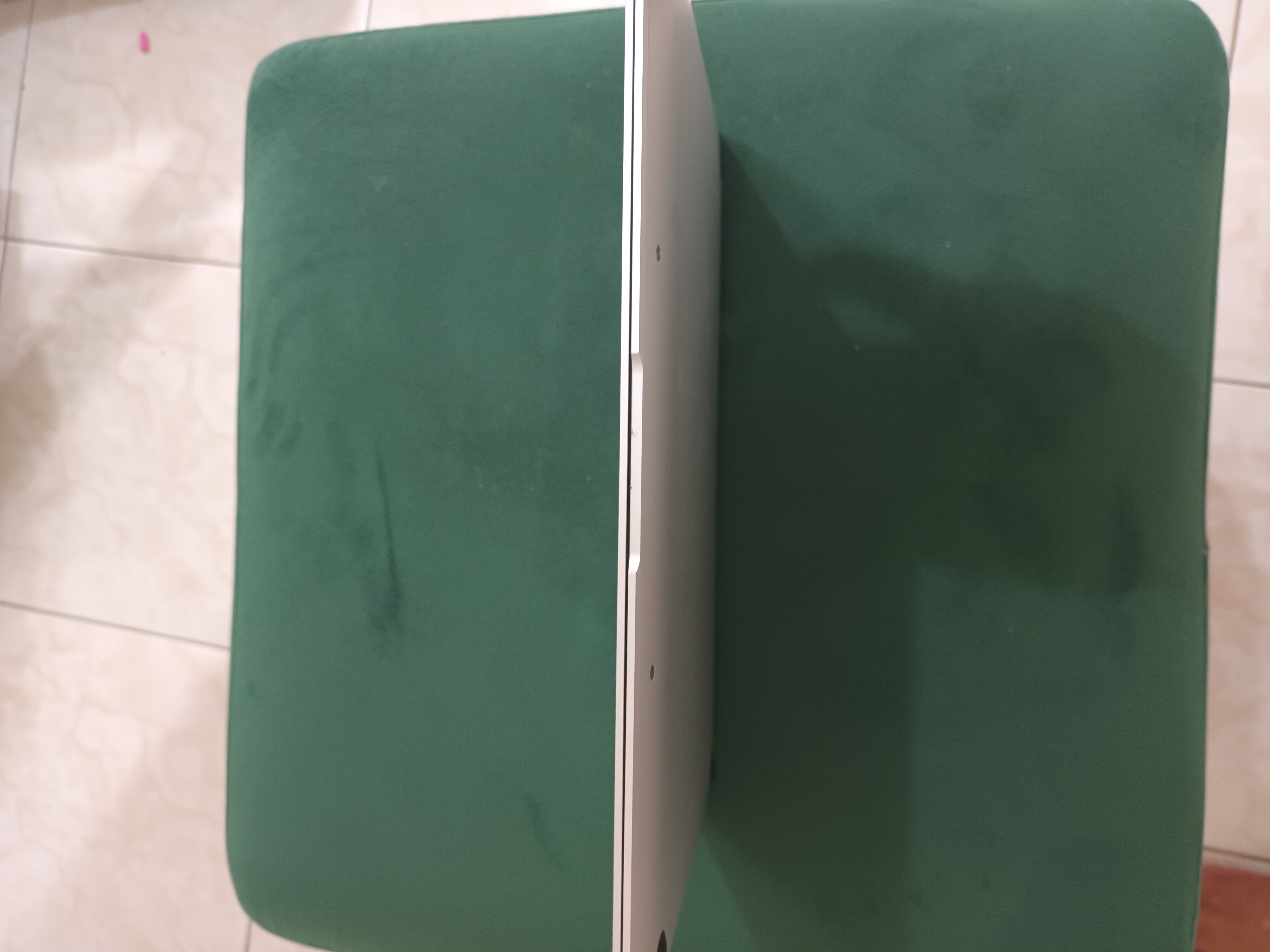 computadoras y laptops - Macbook Air Importada como nueva 4