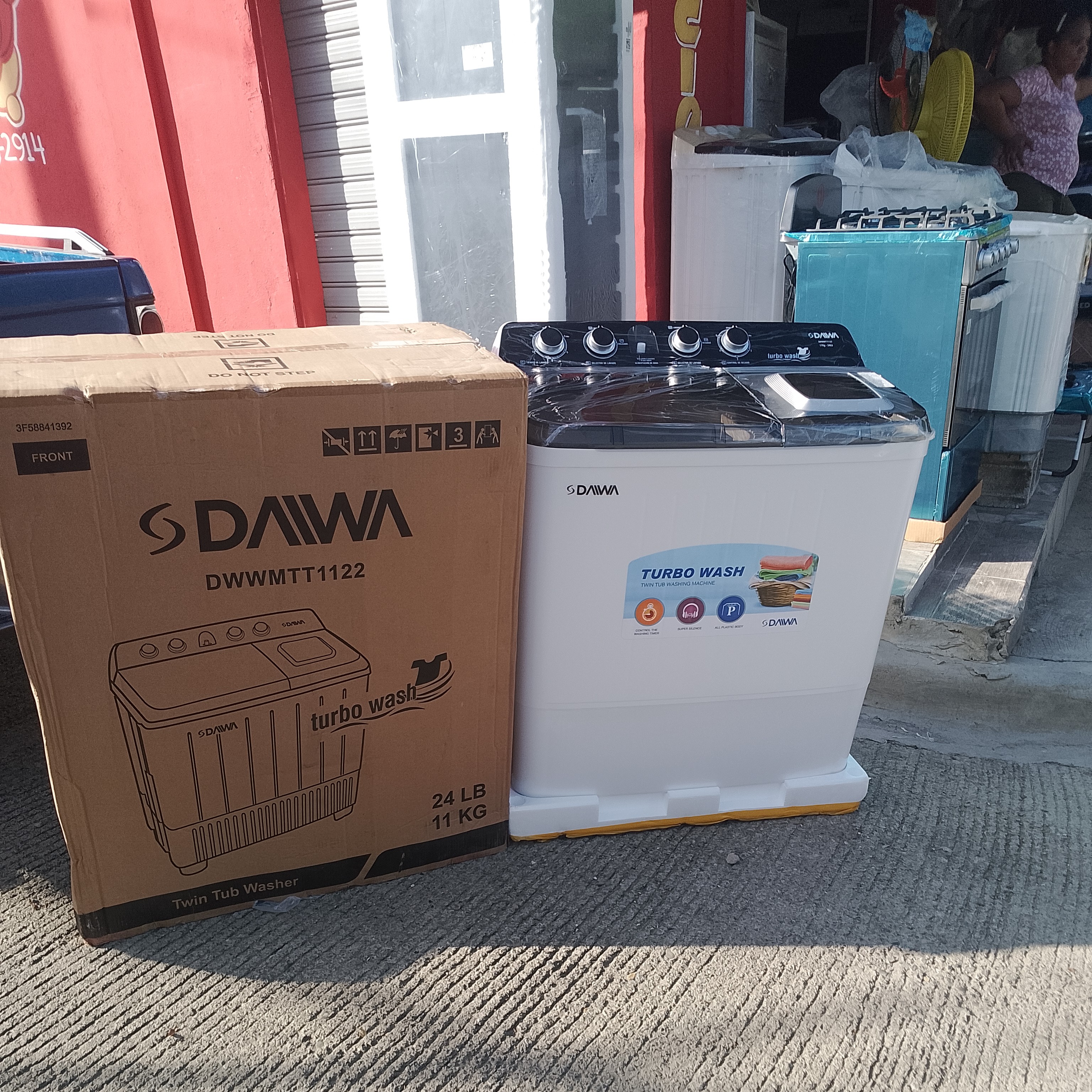 electrodomesticos - Lavadora Semi automática de Doble Tina Daiwa de 24 libras  0