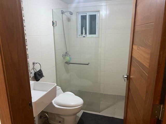 penthouses - Penthouse en venta Urbanización Real #24-48 tres dormitorios, tres puestos. Gym. 9