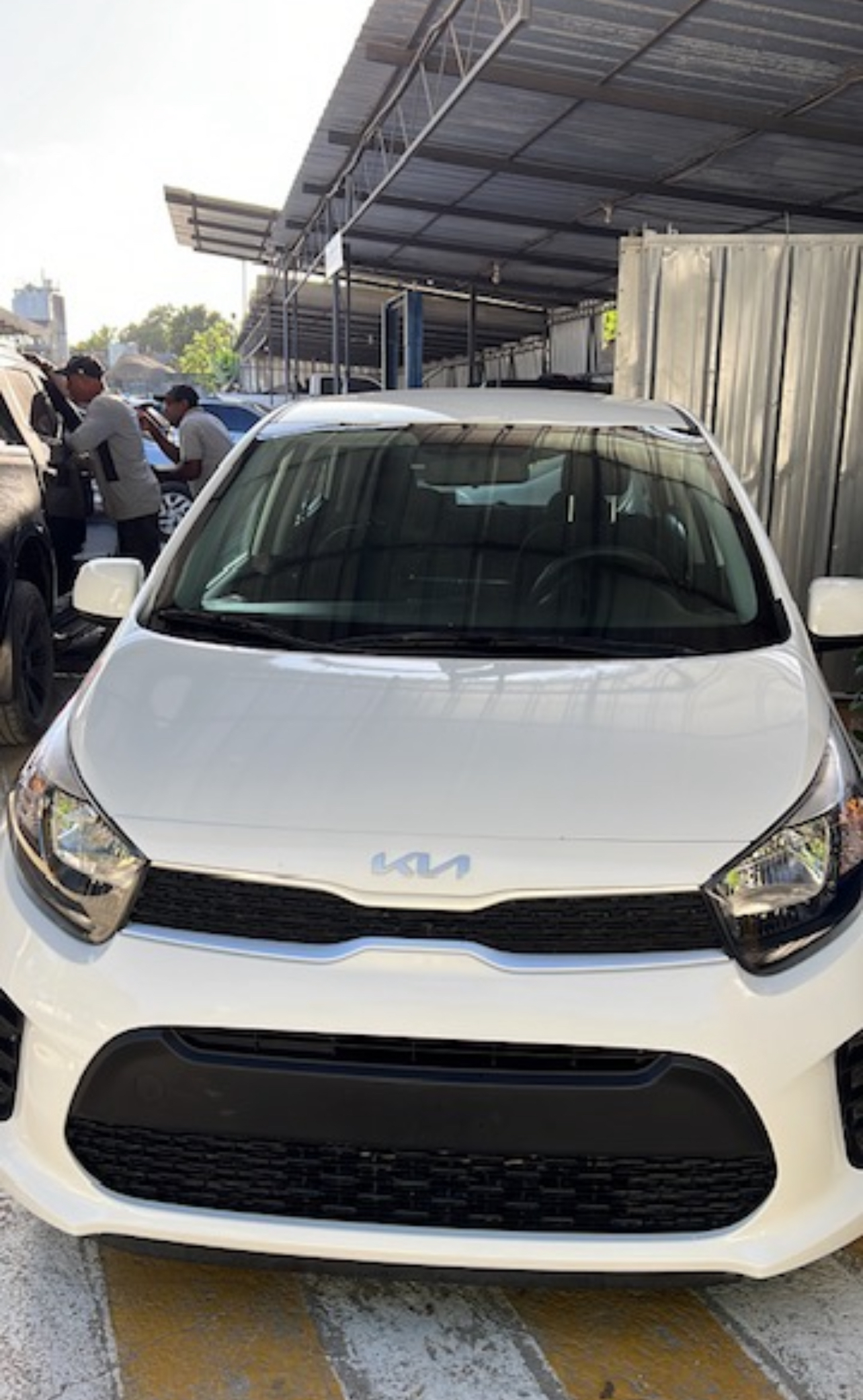 carros - Se vende Kia Picanto 2024 casi nuevo  4