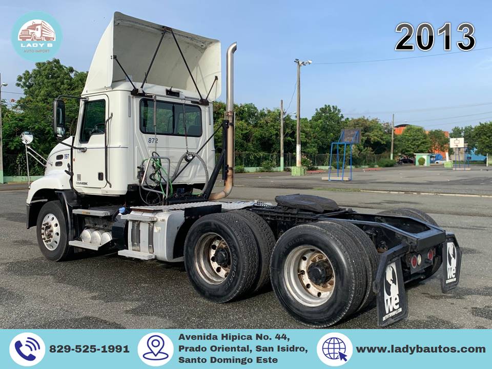 camiones y vehiculos pesados - Mack Pinnacle 2013 5