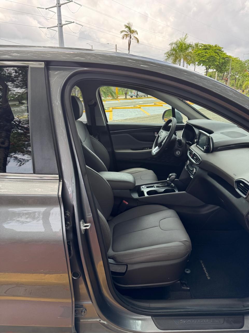 jeepetas y camionetas - Hyundai Santa Fe SE 2019, impecable 1