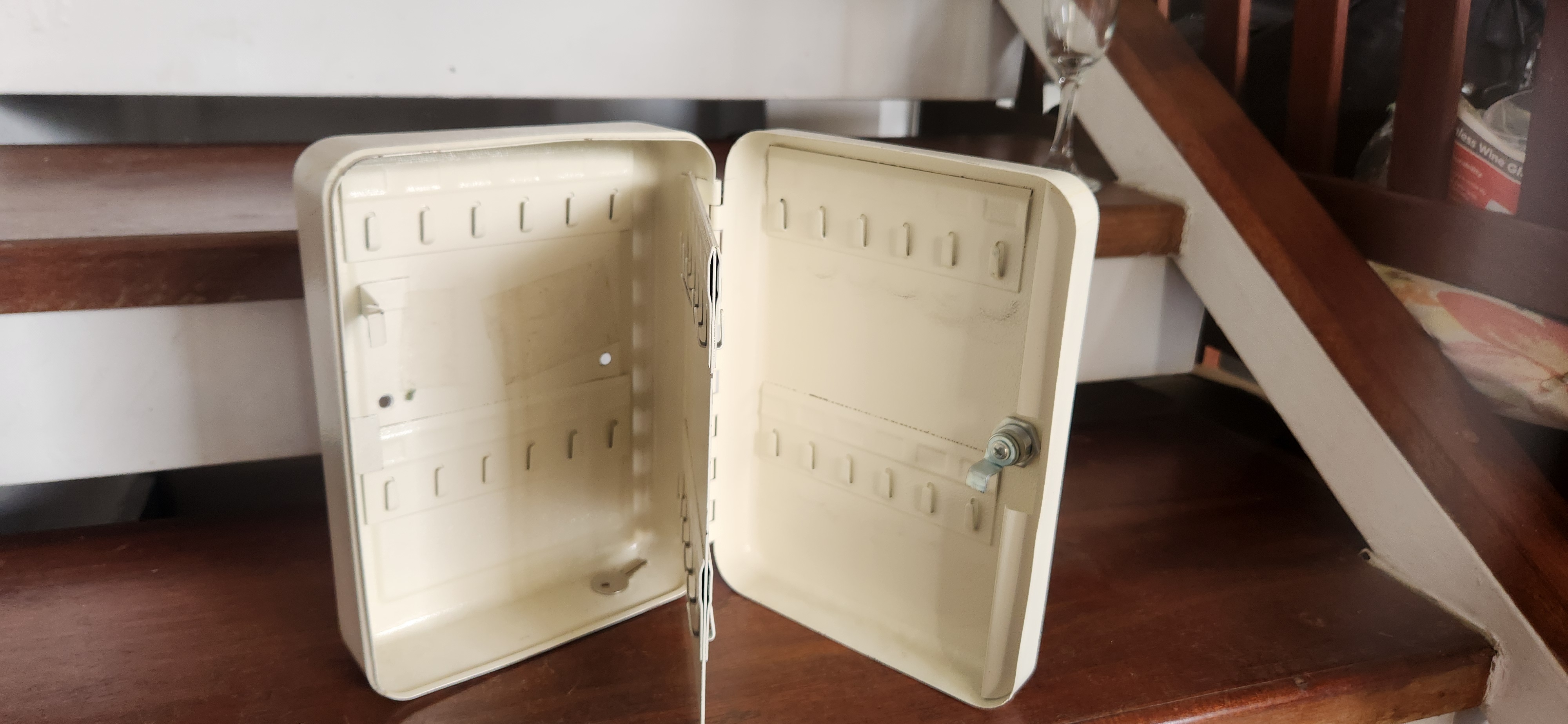 decoración y accesorios - Gabinete para Llaves 48 2