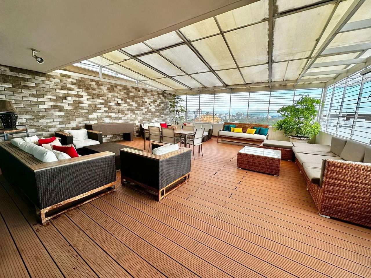 penthouses - Penthouse Espacioso de Dos Niveles en El Vergel 3