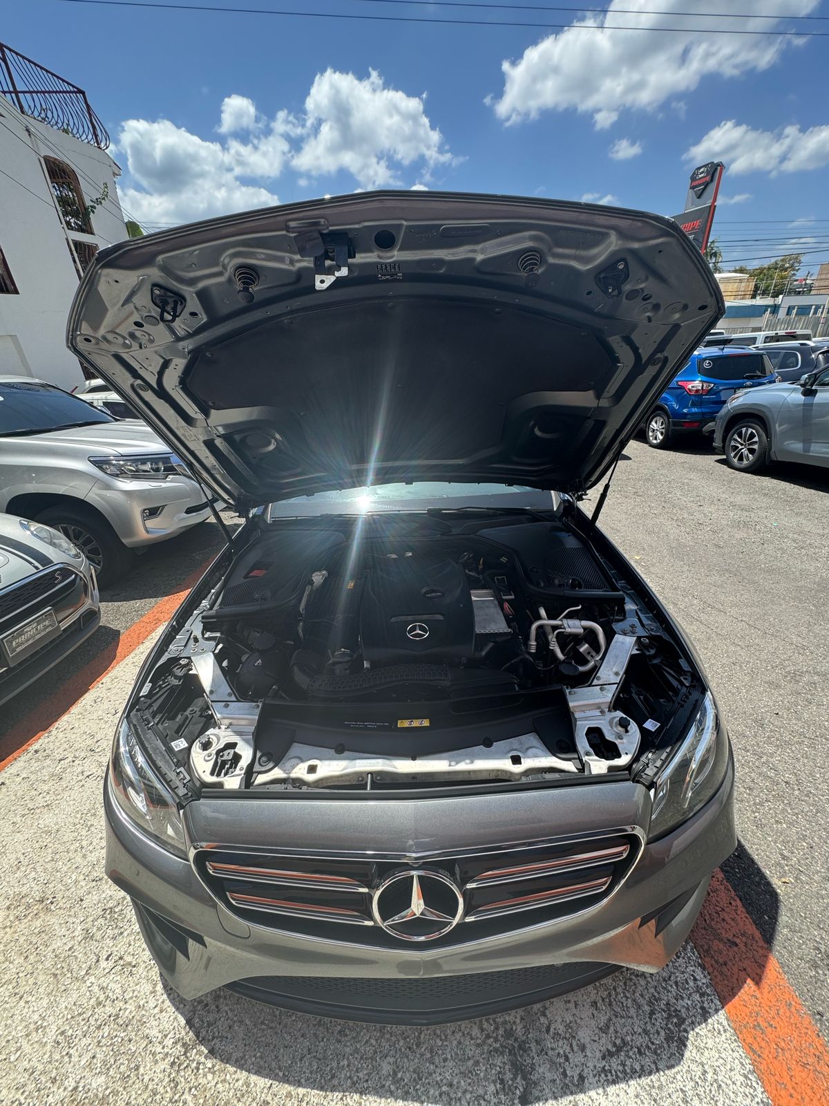 carros - Mercedes Benz E300 1