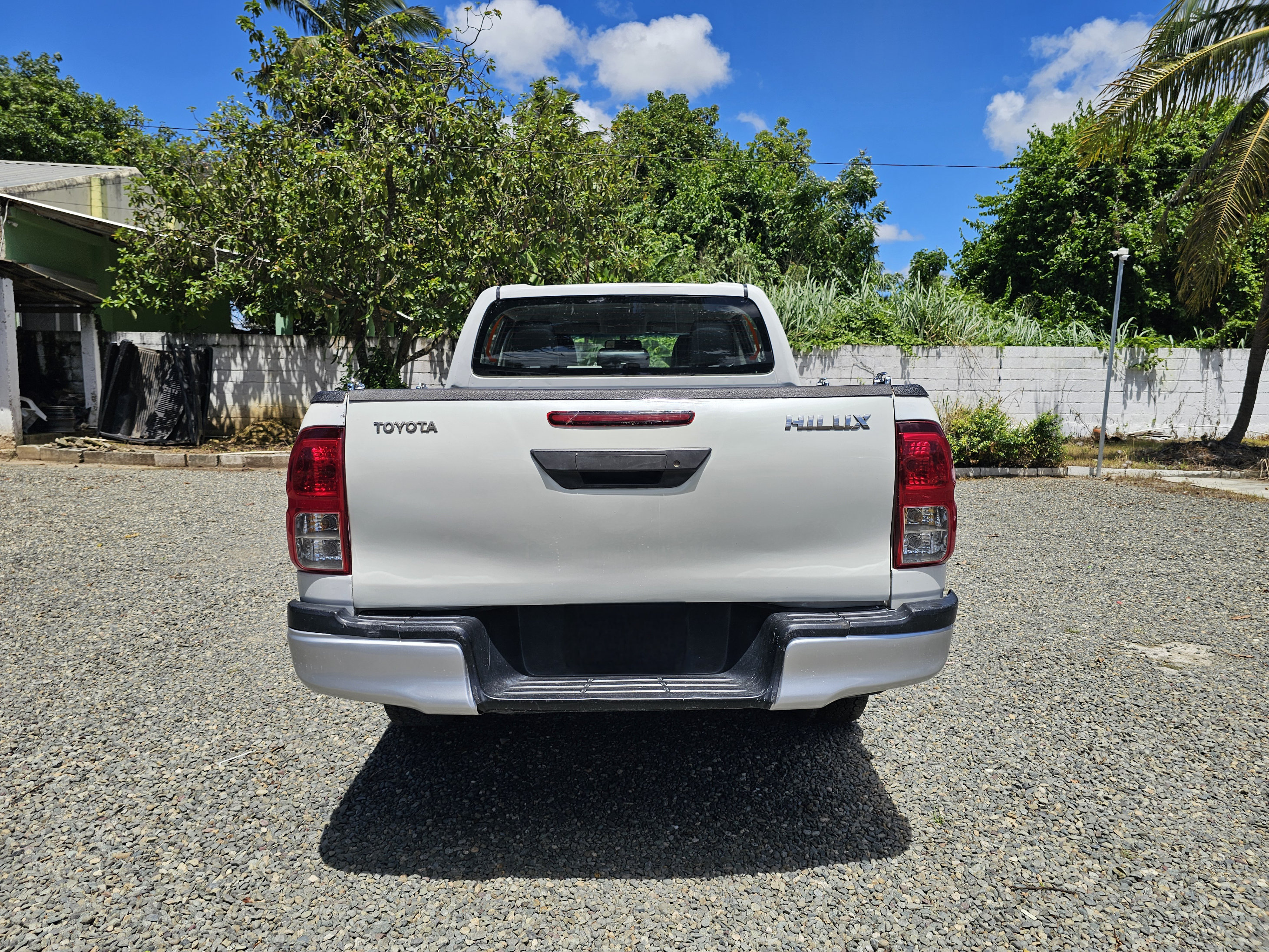 jeepetas y camionetas - Toyota hilux 2020 5