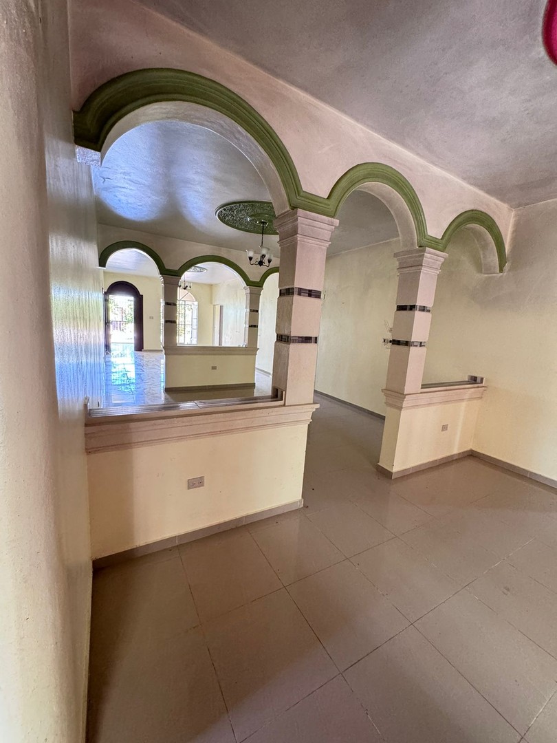 casas - AMPLIA CASA EN VENTA EN VILLA TAPIA 9