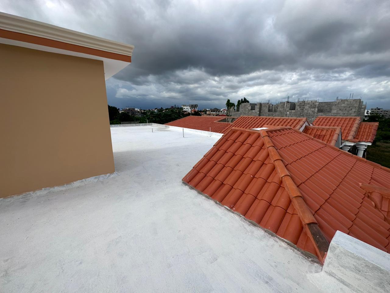 casas - Amplia Casa de 2 Niveles en Prado Oriental - Lista para Entregar 3