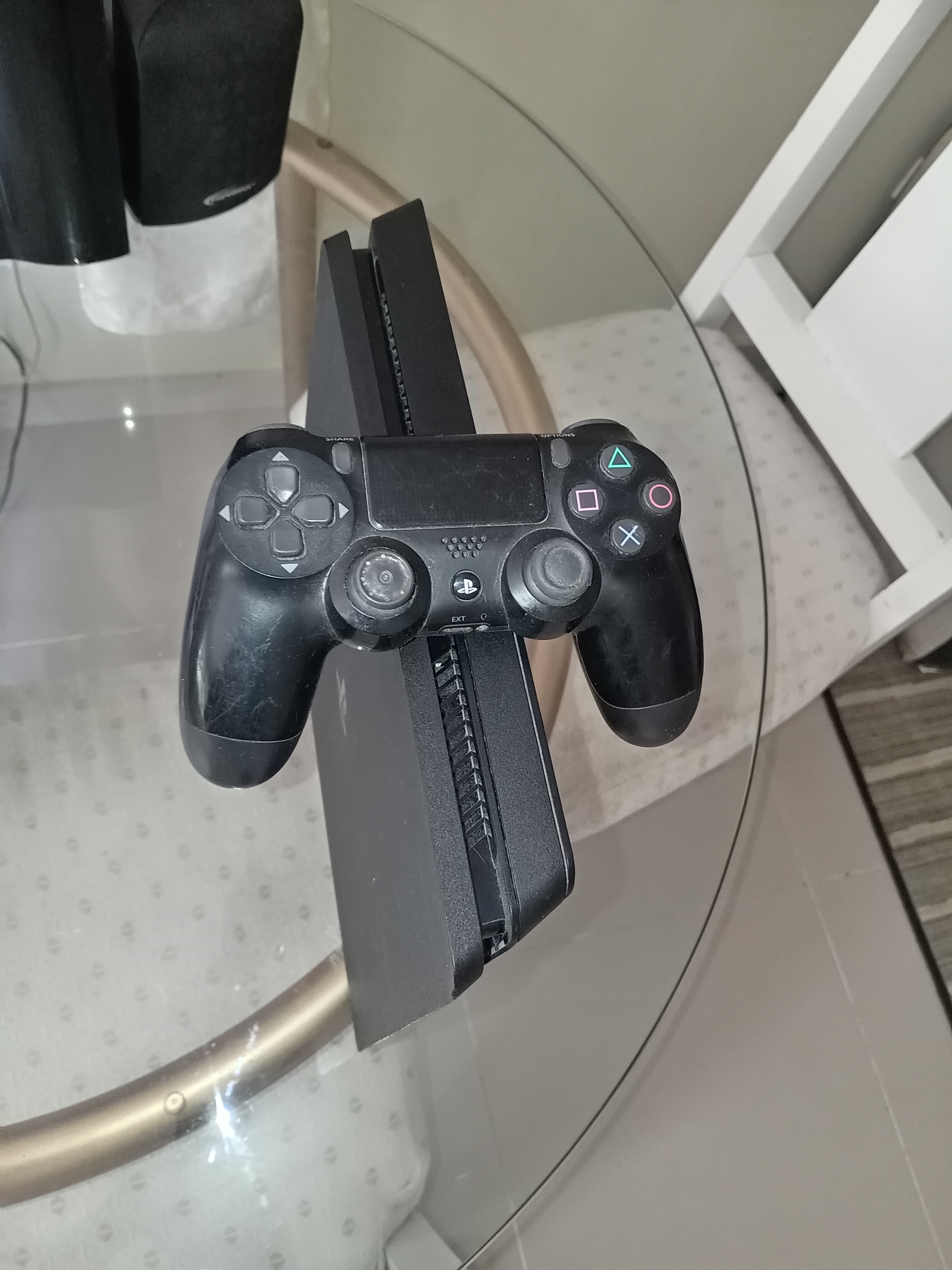 consolas y videojuegos - Ps4 slim 1T  1
